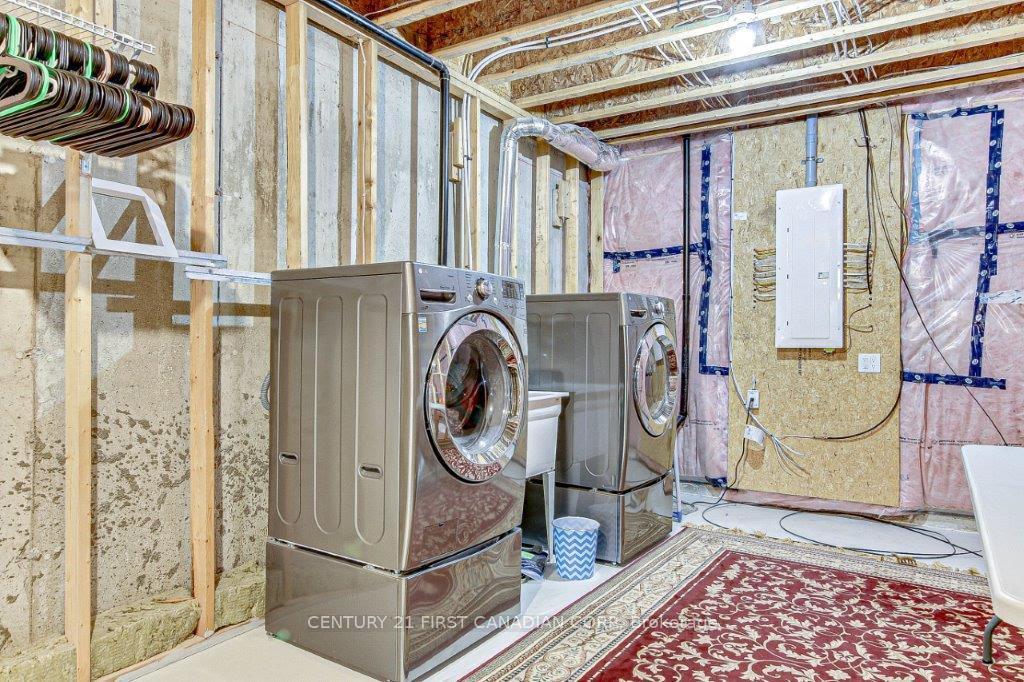 Photo 5 of Unit 418, 9861 Glendon Drive, Middlesex Centre, Rural Middlesex Centre — HOMEH