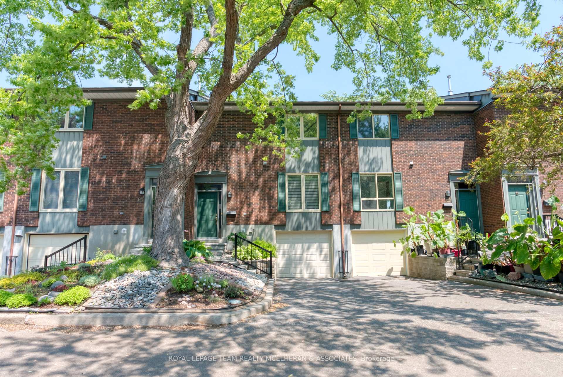 Photo 3 of Unit 84, 63 River Garden Private, Ottawa, Mooneys Bay/Riverside Park — HOMEH