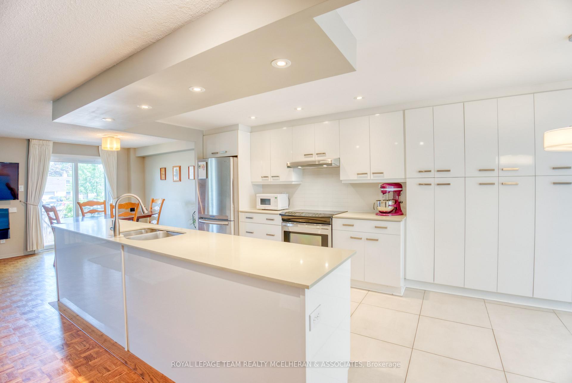 Photo 10 of Unit 84, 63 River Garden Private, Ottawa, Mooneys Bay/Riverside Park — HOMEH
