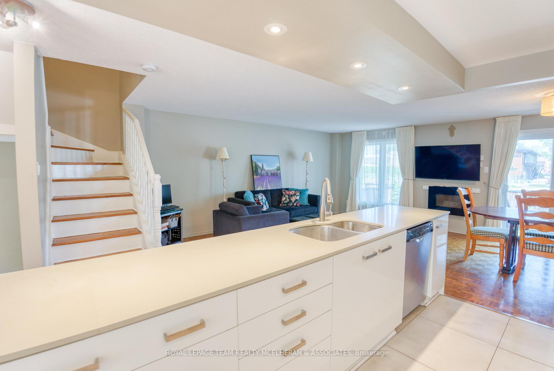 Photo 17 of Unit 84, 63 River Garden Private, Ottawa, Mooneys Bay/Riverside Park — HOMEH