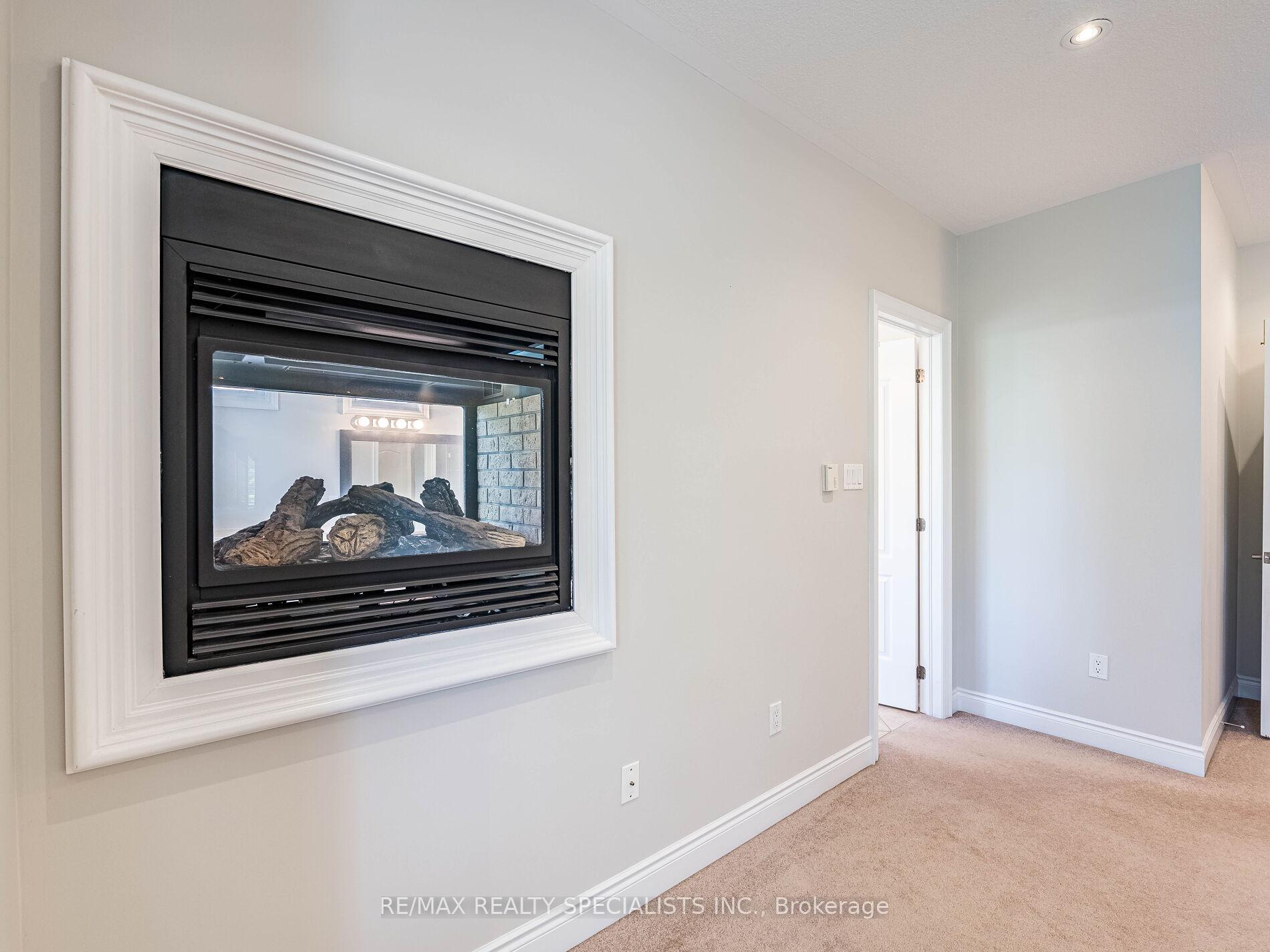 Photo 37 of 28 Elbern Markell Drive W, Brampton, Credit Valley — HOMEH