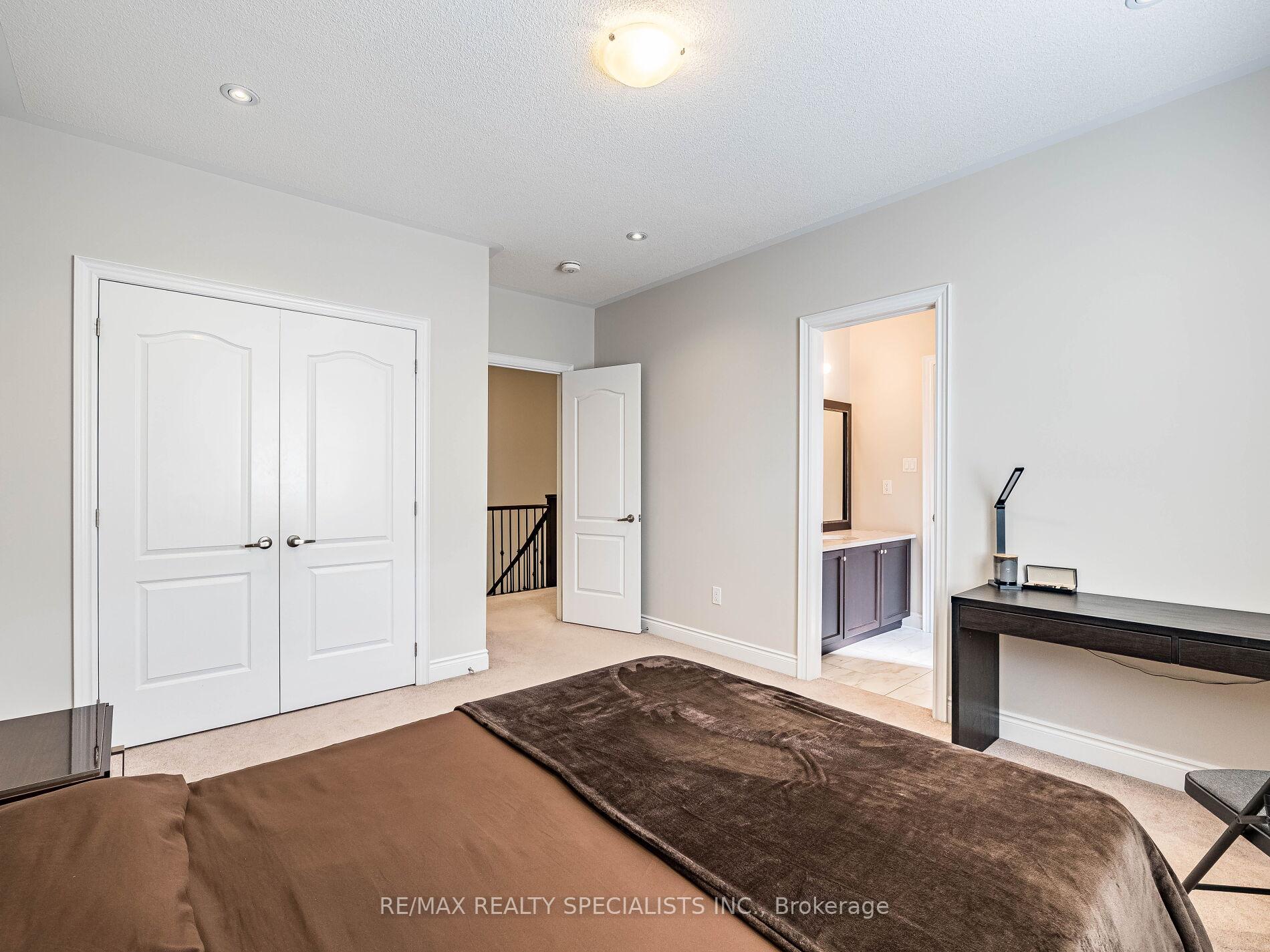 Photo 38 of 28 Elbern Markell Drive W, Brampton, Credit Valley — HOMEH