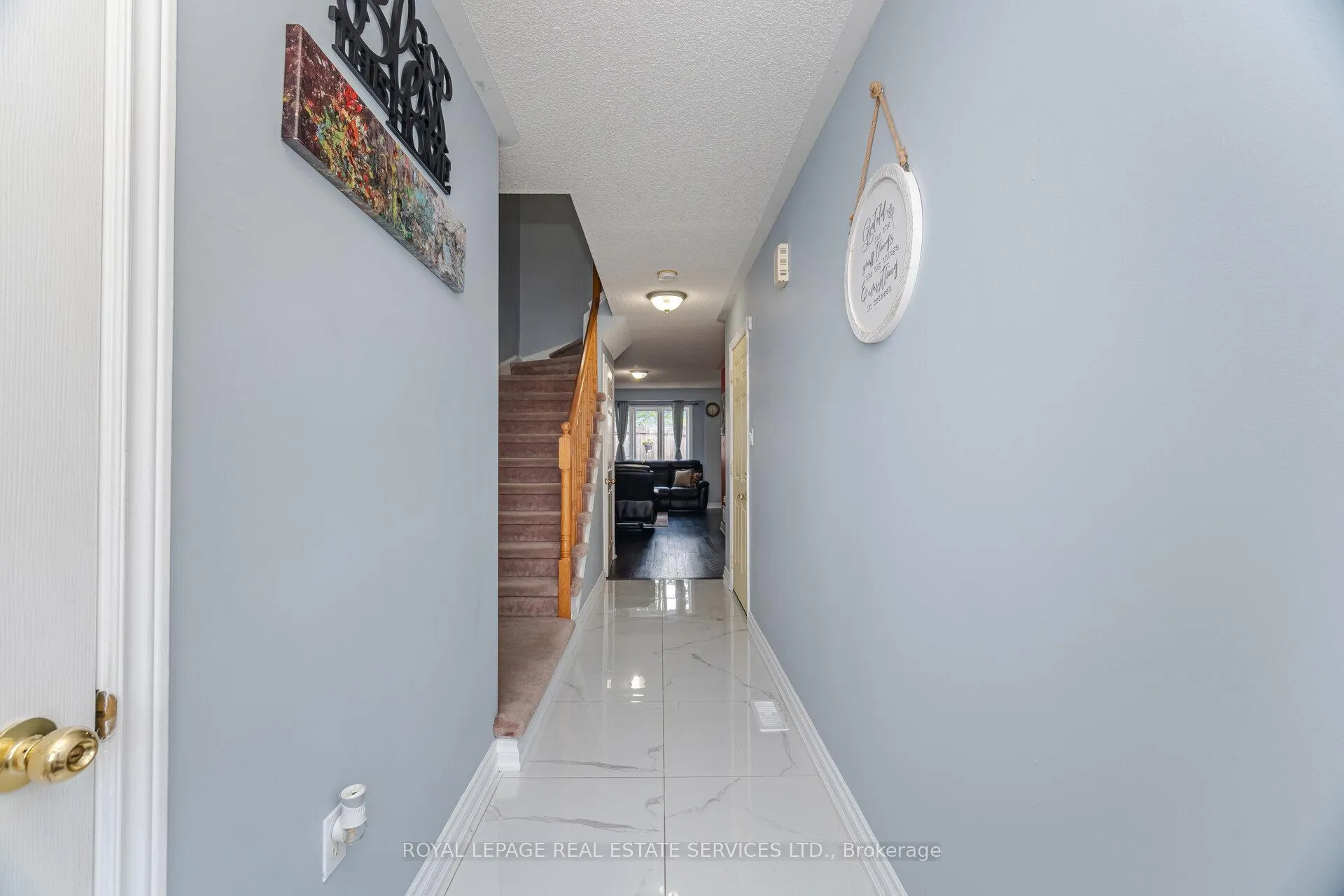 Photo 7 of Unit 6, 430 Mapleview Drive E, Barrie, Painswick South — HOMEH