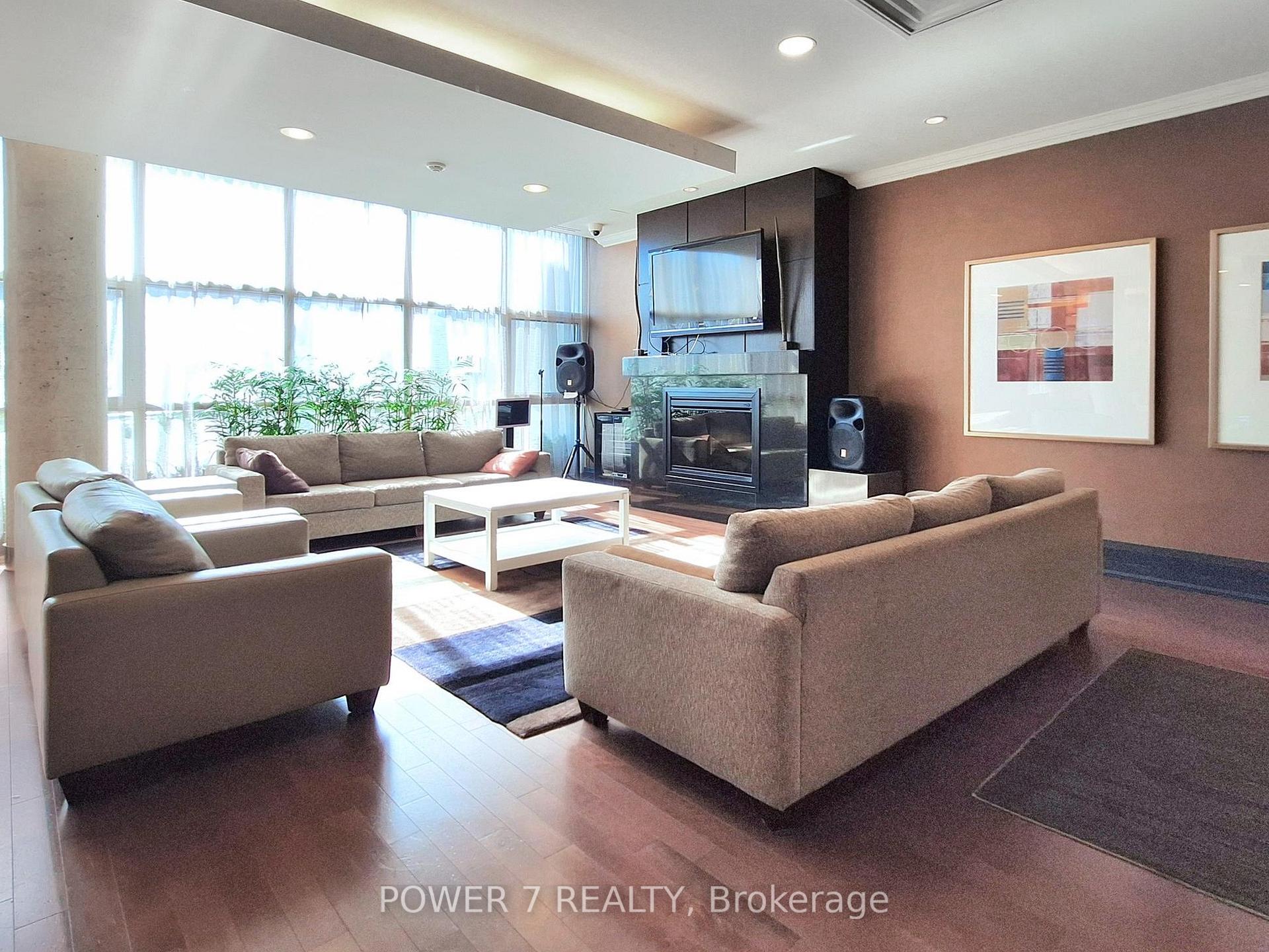 Photo 29 of Unit 903, 1 Upper Duke Crescent, Markham, Unionville — HOMEH