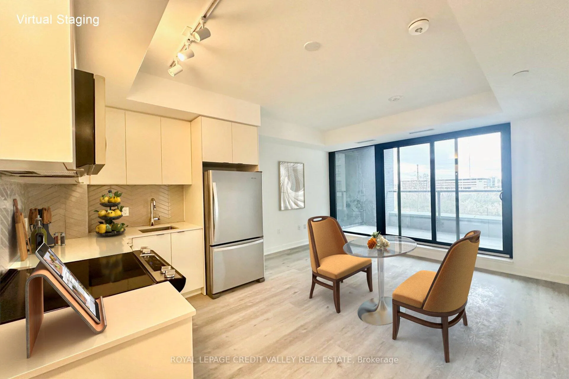 Front of Unit 310, 1606 Charles Street