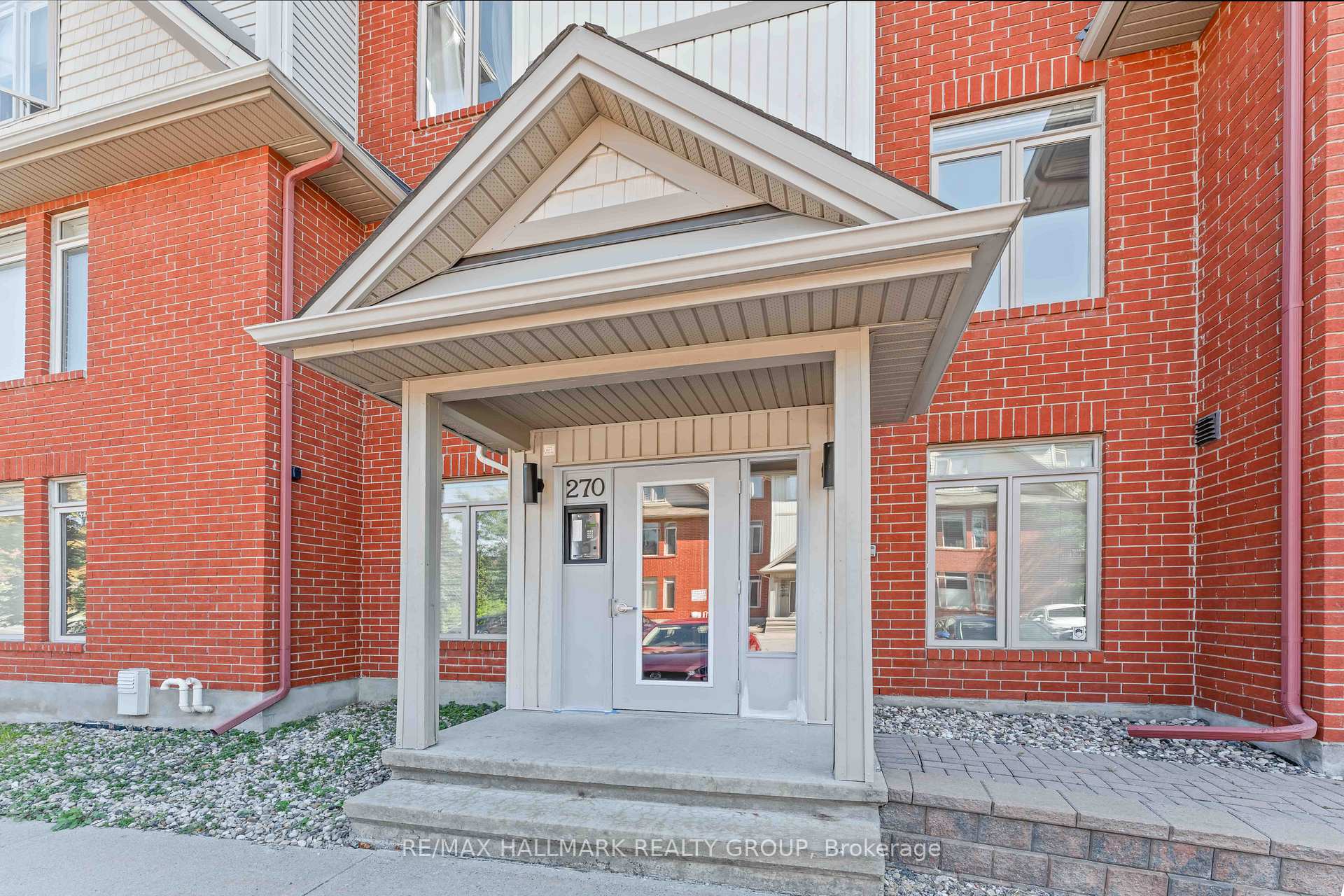 Front of Unit F, 270 Meilleur Private