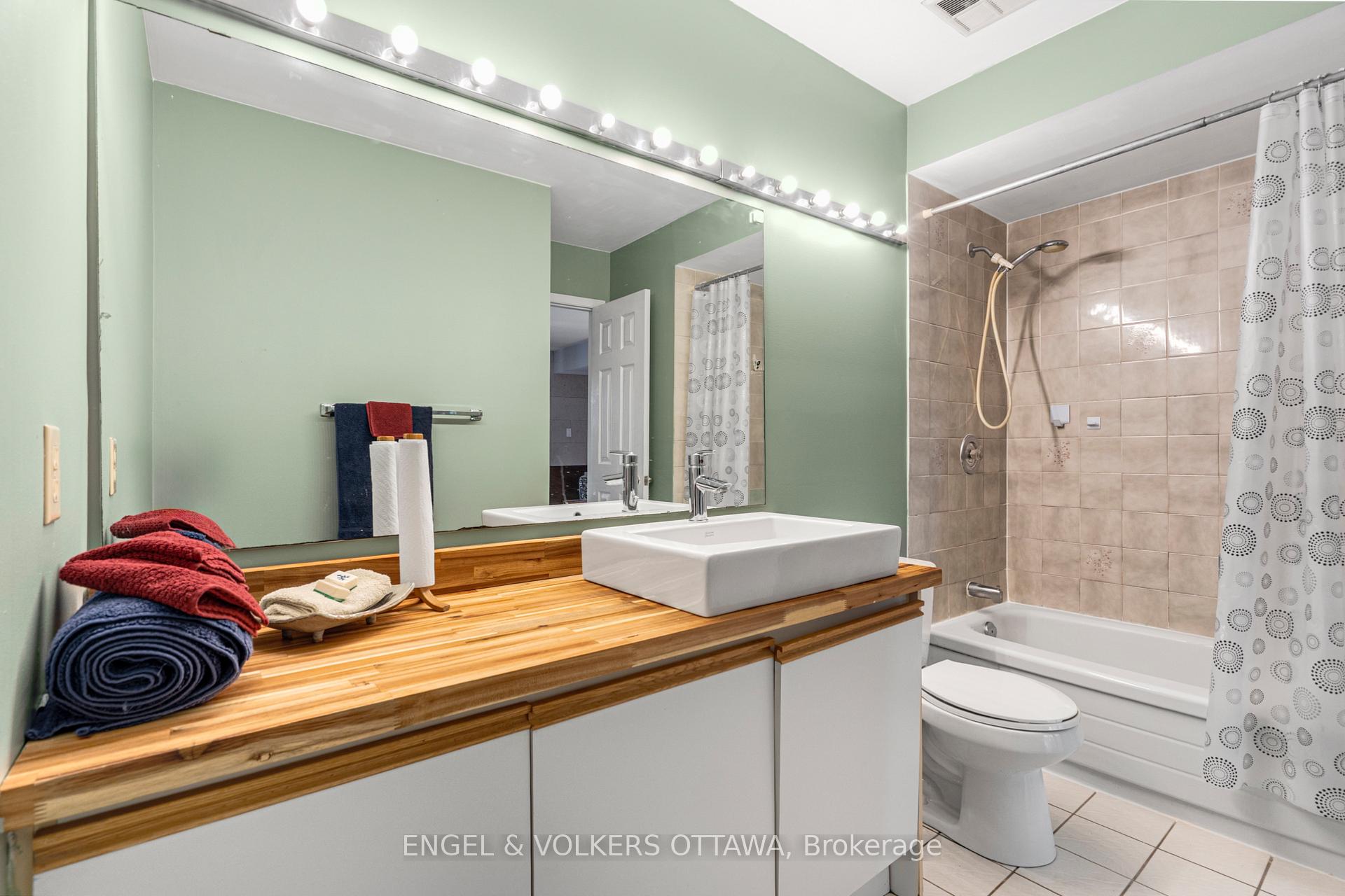 Photo 33 of Unit B, 183 Cumberland Street, Ottawa, Lower Town/Byward Market — HOMEH