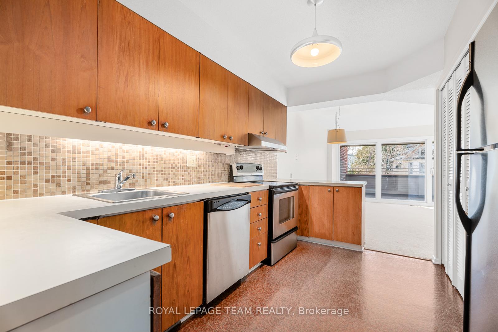 Photo 10 of 40 Belvedere Crescent, Ottawa, Lindenlea — HOMEH