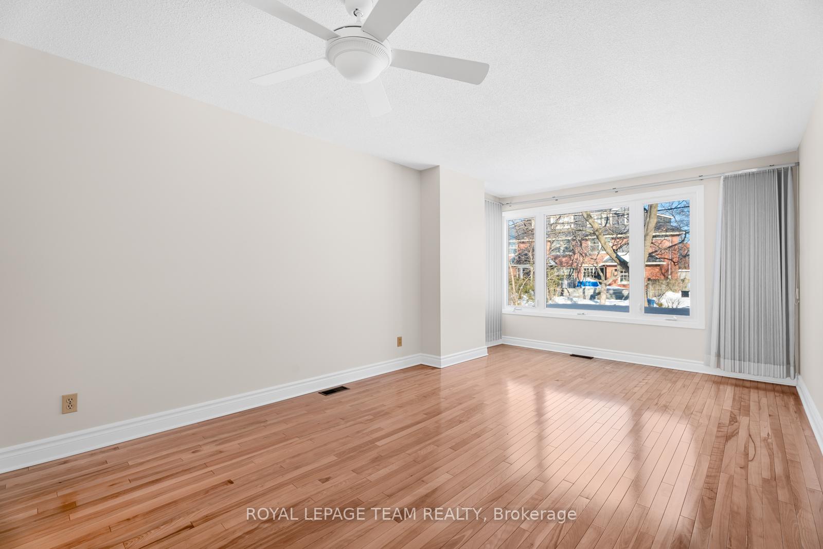 Photo 17 of 40 Belvedere Crescent, Ottawa, Lindenlea — HOMEH