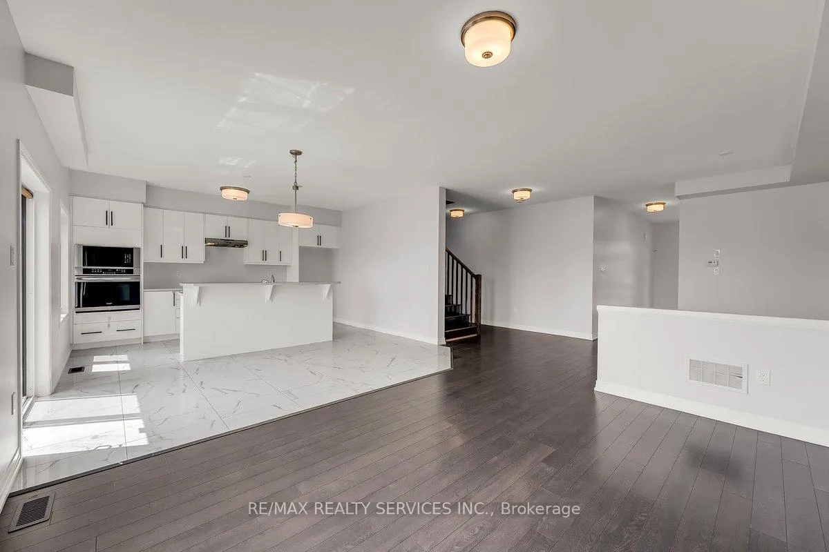 Photo 12 of 76 Hitchman Street, Brant, Paris — HOMEH