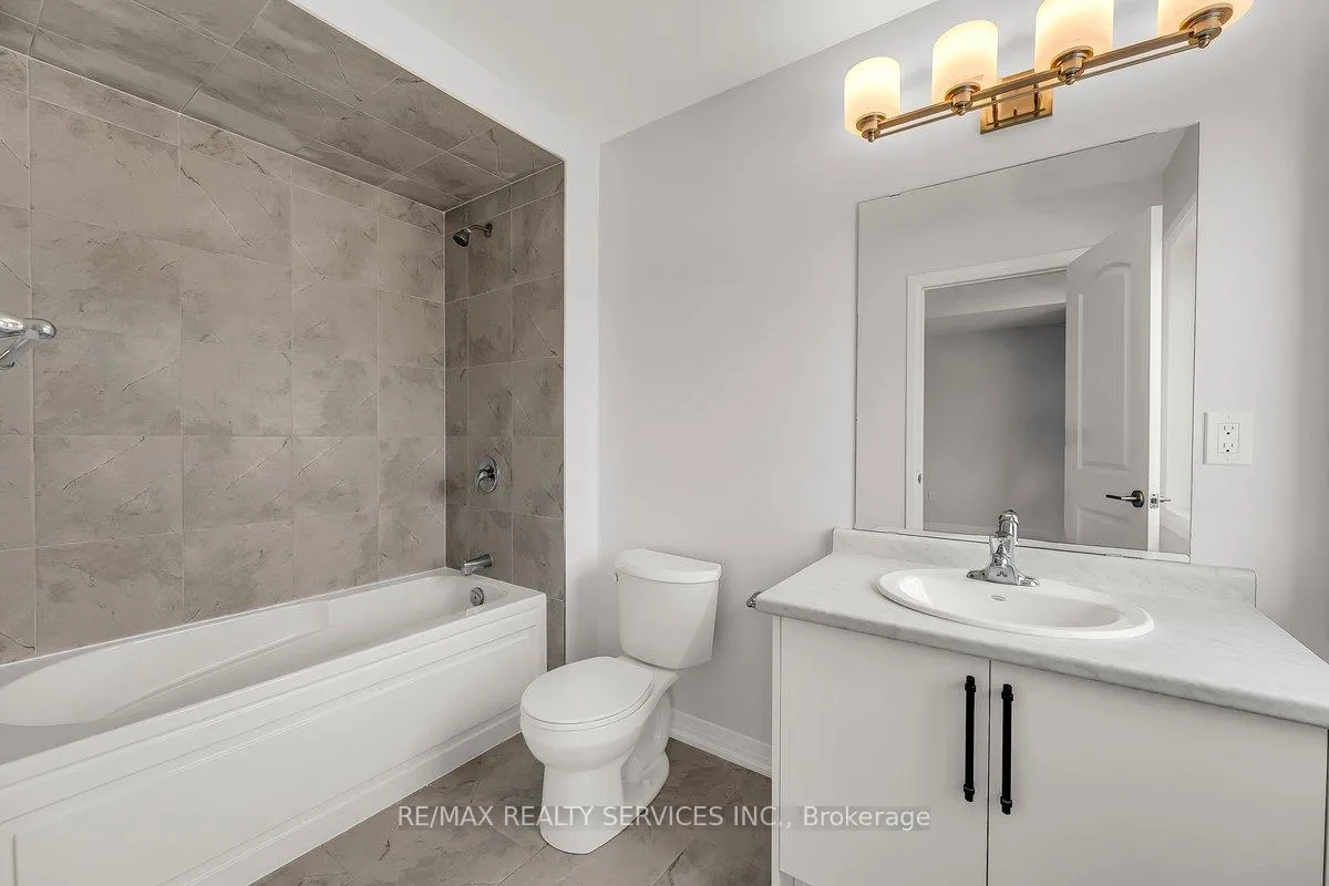 Photo 29 of 76 Hitchman Street, Brant, Paris — HOMEH