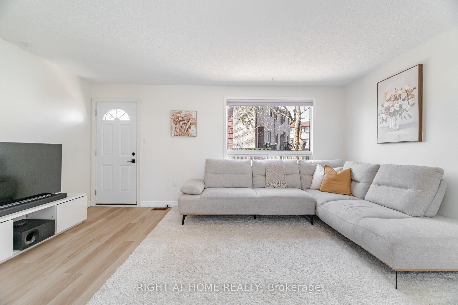 Photo 9 of Unit 31, 250 Magnolia Drive, Hamilton, Fessenden — HOMEH
