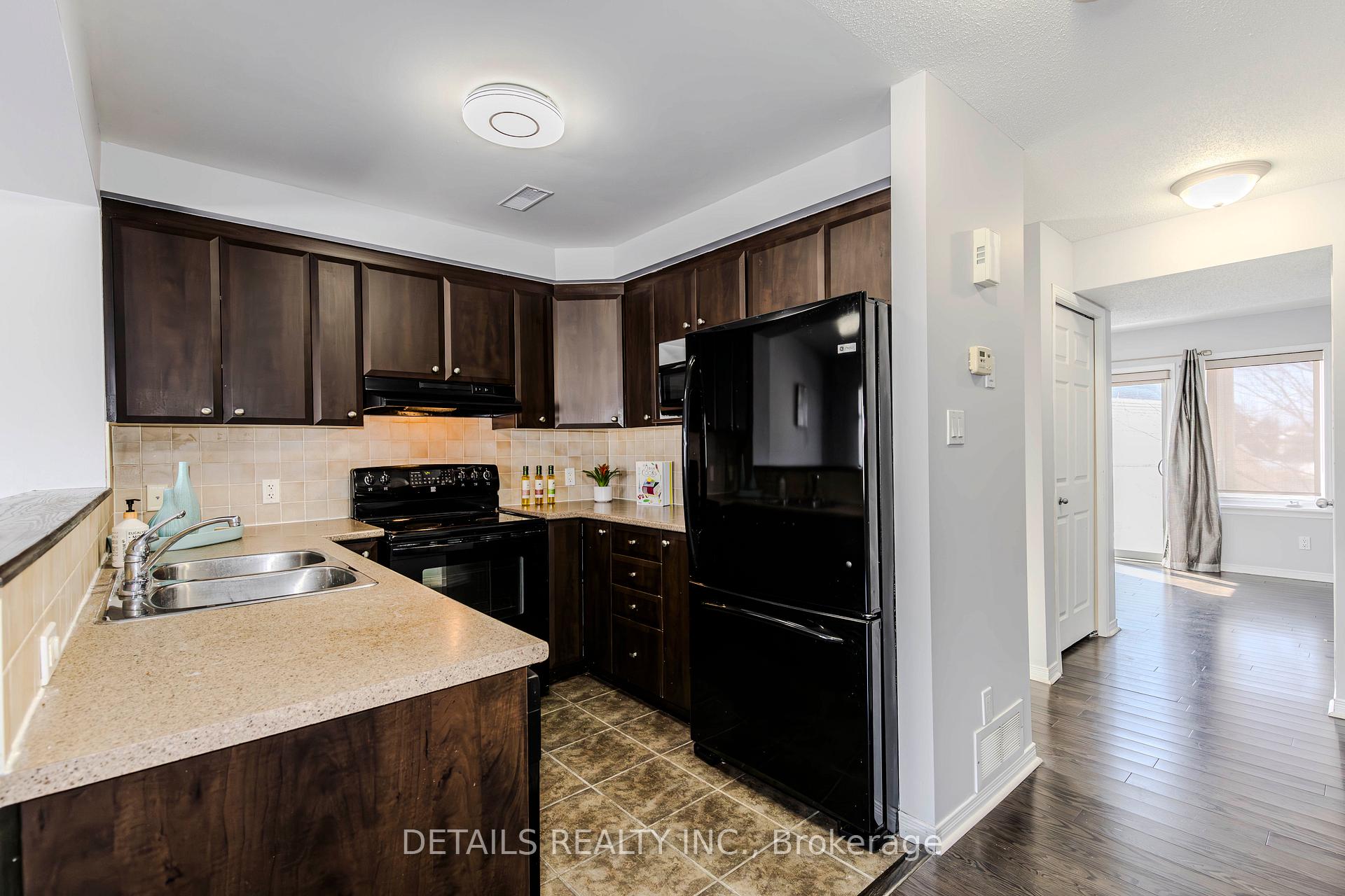 Photo 5 of 249 Keltie Pvt, Ottawa, Barrhaven - Longfields — HOMEH