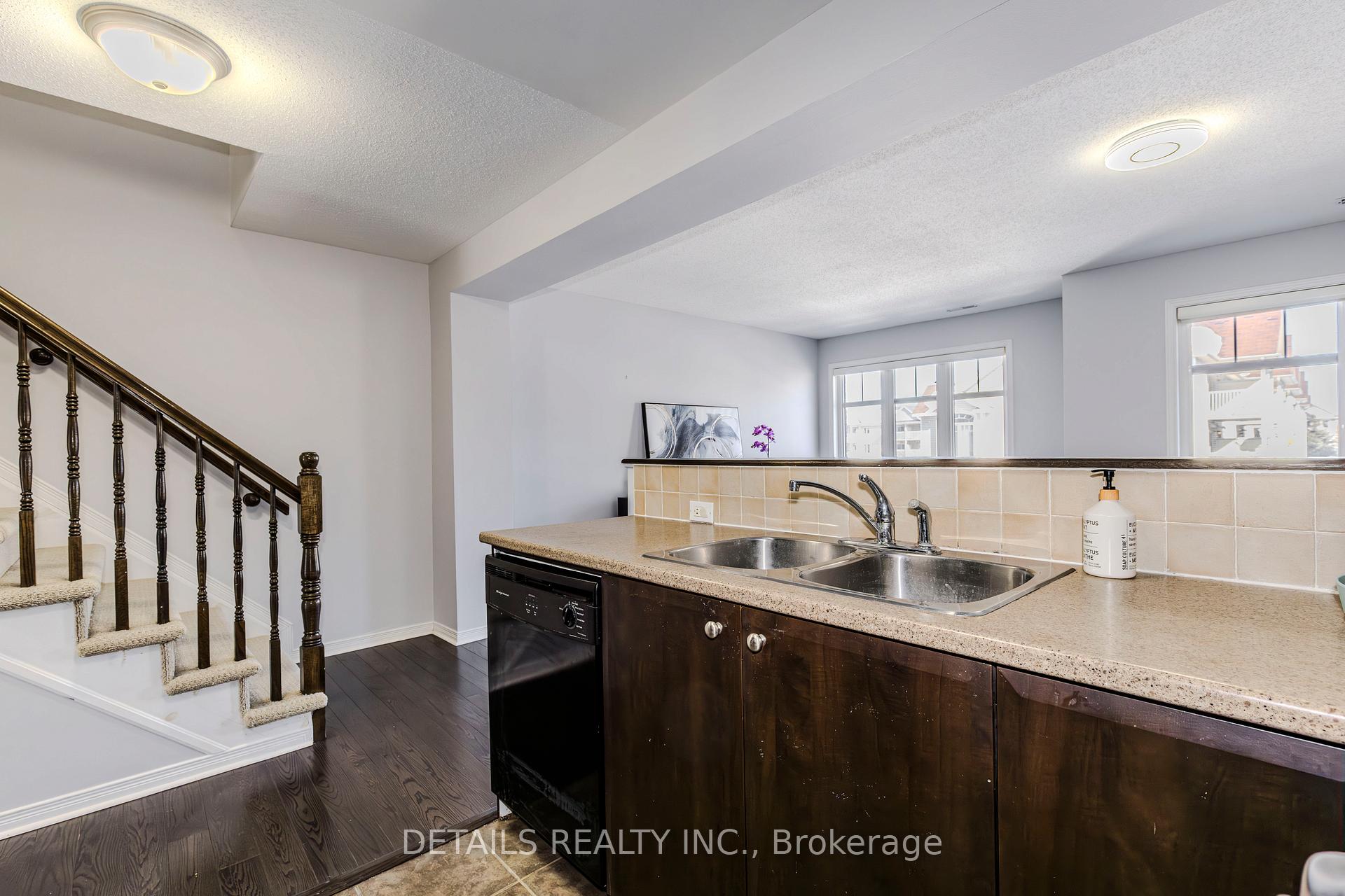 Photo 8 of 249 Keltie Pvt, Ottawa, Barrhaven - Longfields — HOMEH