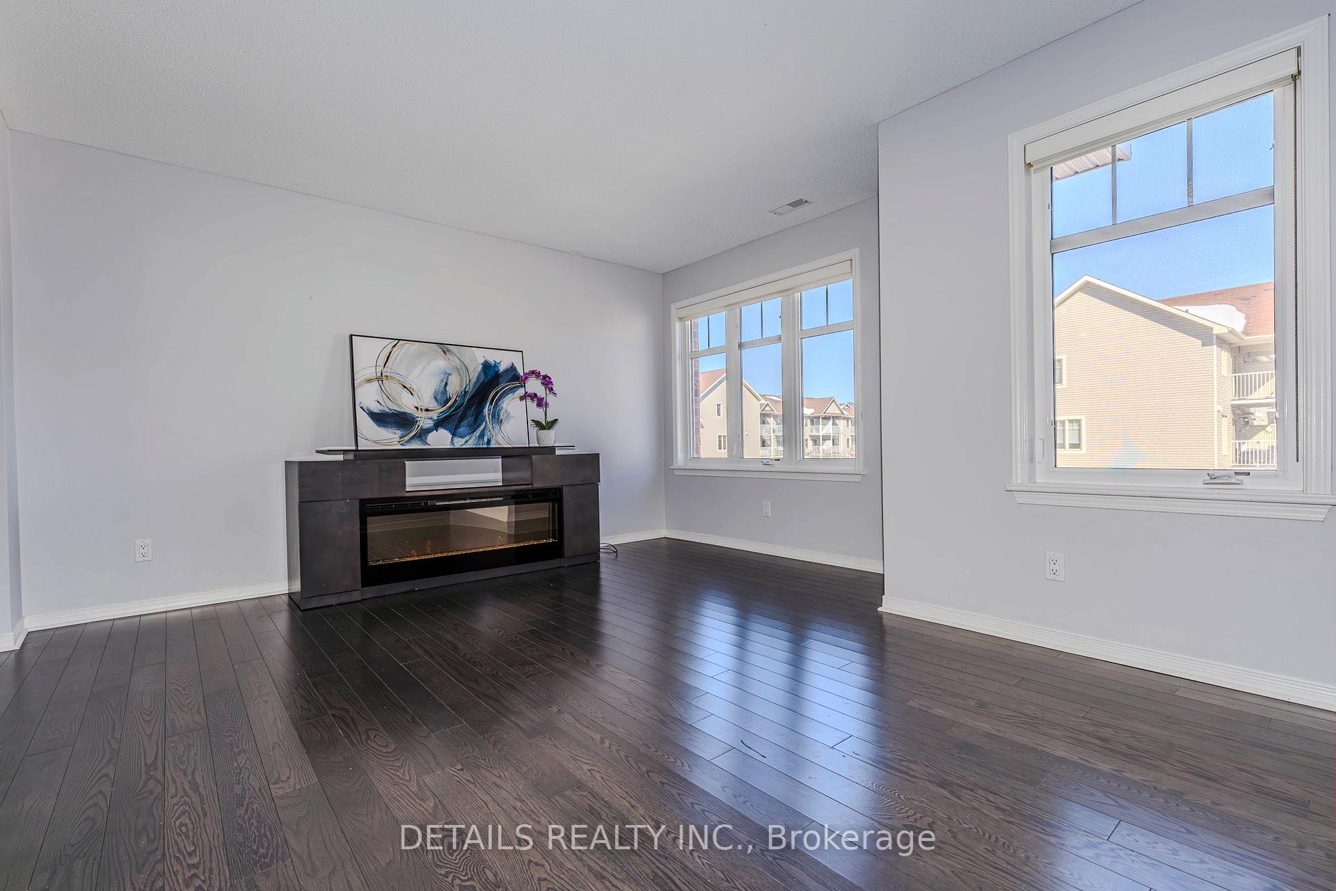 Photo 11 of 249 Keltie Pvt, Ottawa, Barrhaven - Longfields — HOMEH