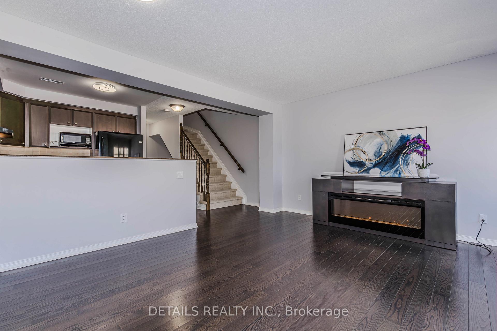 Photo 12 of 249 Keltie Pvt, Ottawa, Barrhaven - Longfields — HOMEH