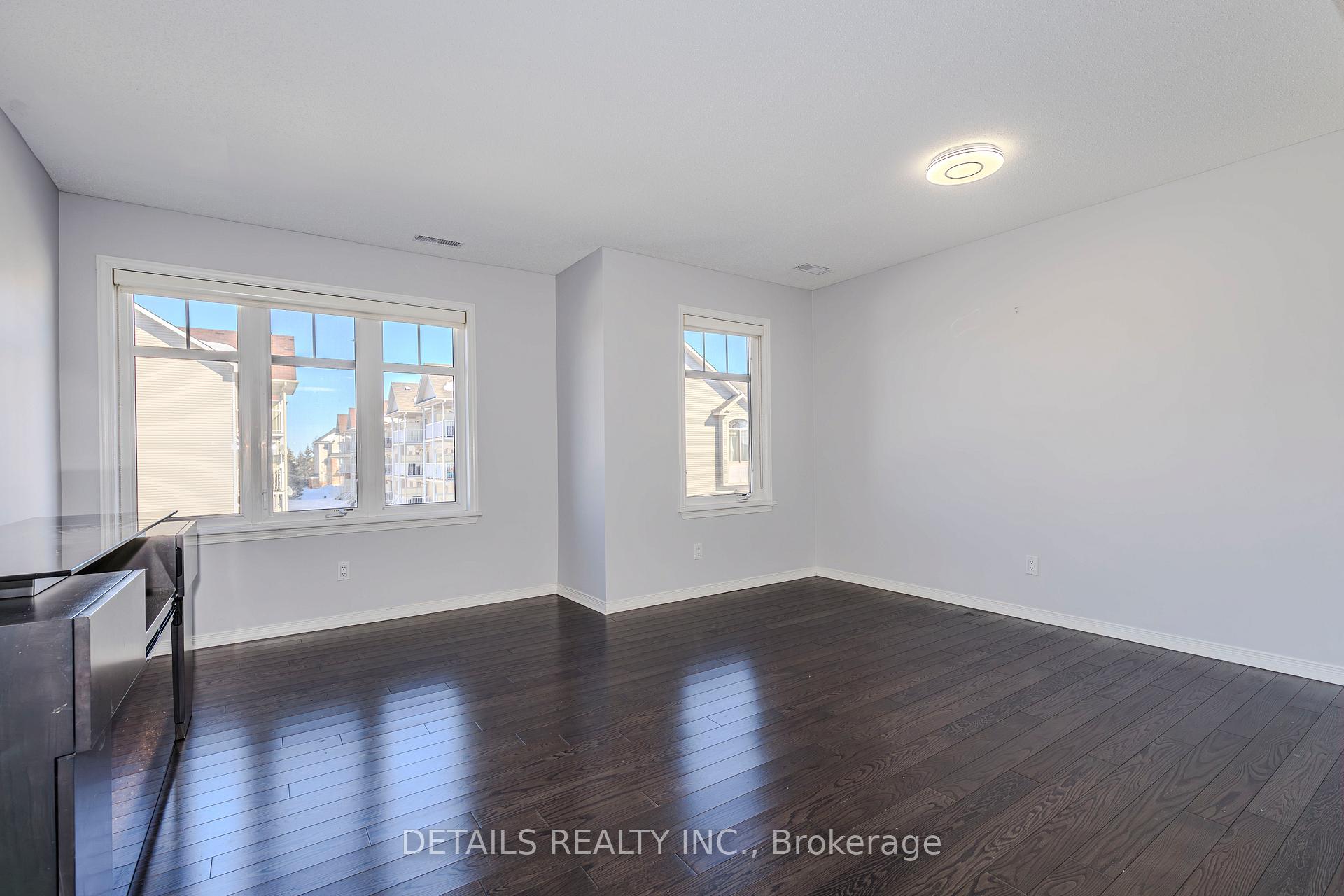 Photo 14 of 249 Keltie Pvt, Ottawa, Barrhaven - Longfields — HOMEH