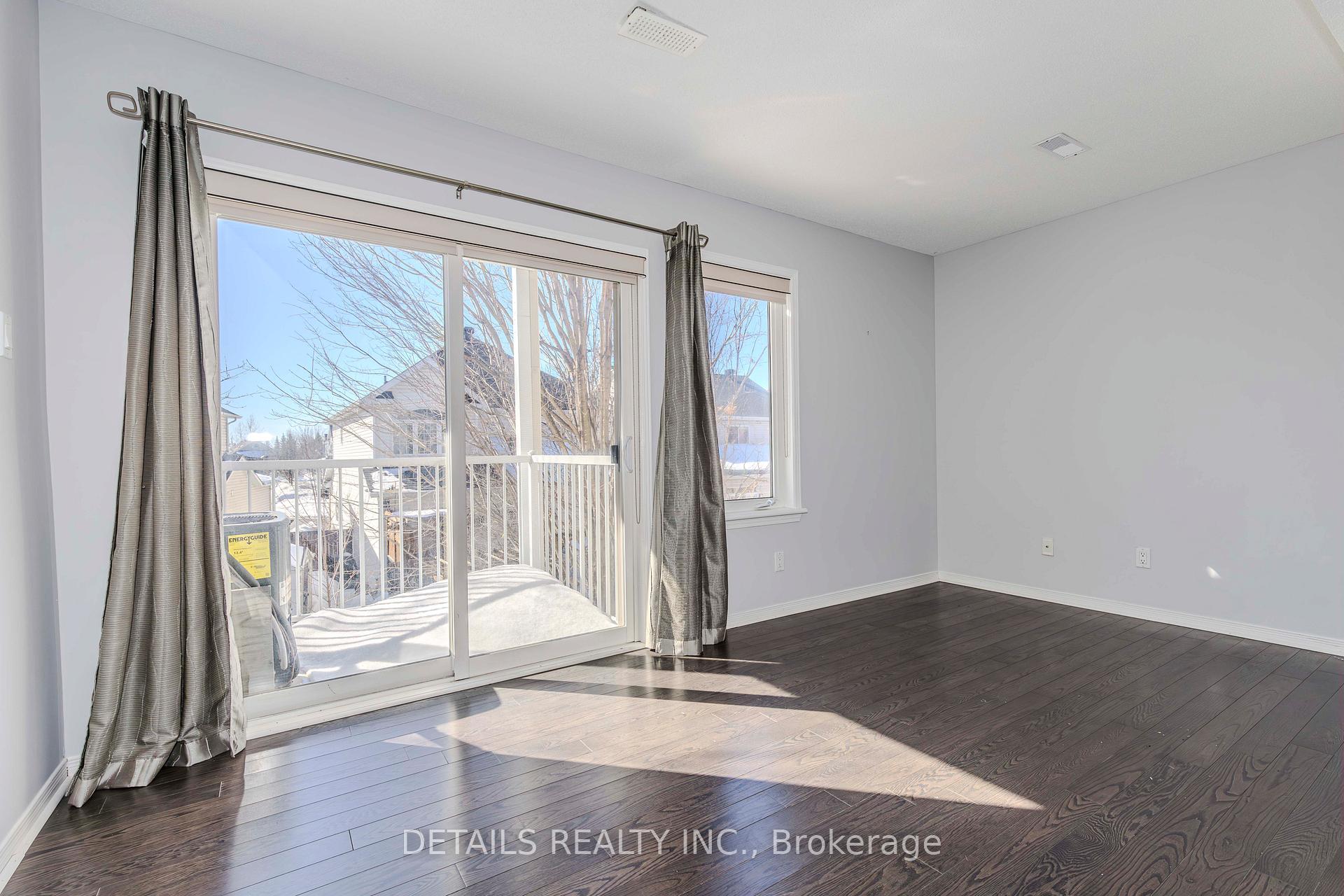 Photo 17 of 249 Keltie Pvt, Ottawa, Barrhaven - Longfields — HOMEH