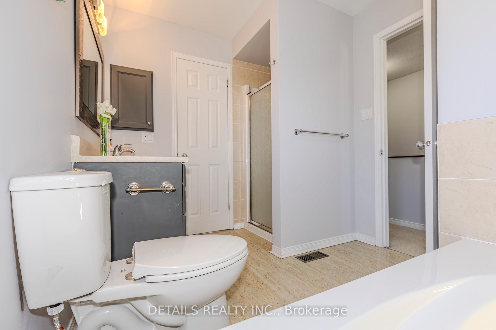 Photo 32 of 249 Keltie Pvt, Ottawa, Barrhaven - Longfields — HOMEH