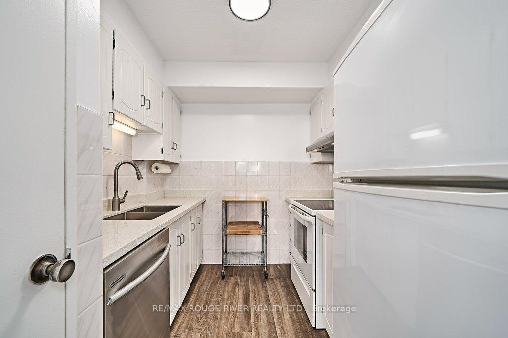 Photo 7 of Unit 525, 50 Richmond Street E, Oshawa, O'Neill — HOMEH