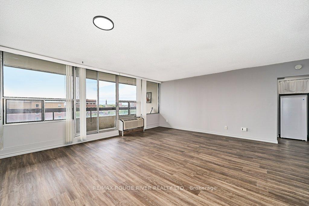 Photo 9 of Unit 525, 50 Richmond Street E, Oshawa, O'Neill — HOMEH