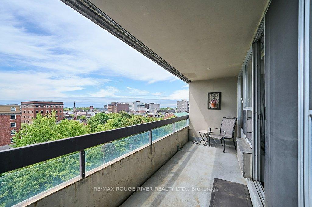 Photo 11 of Unit 525, 50 Richmond Street E, Oshawa, O'Neill — HOMEH