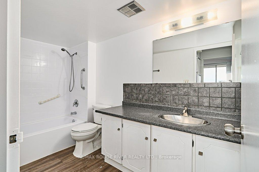 Photo 12 of Unit 525, 50 Richmond Street E, Oshawa, O'Neill — HOMEH