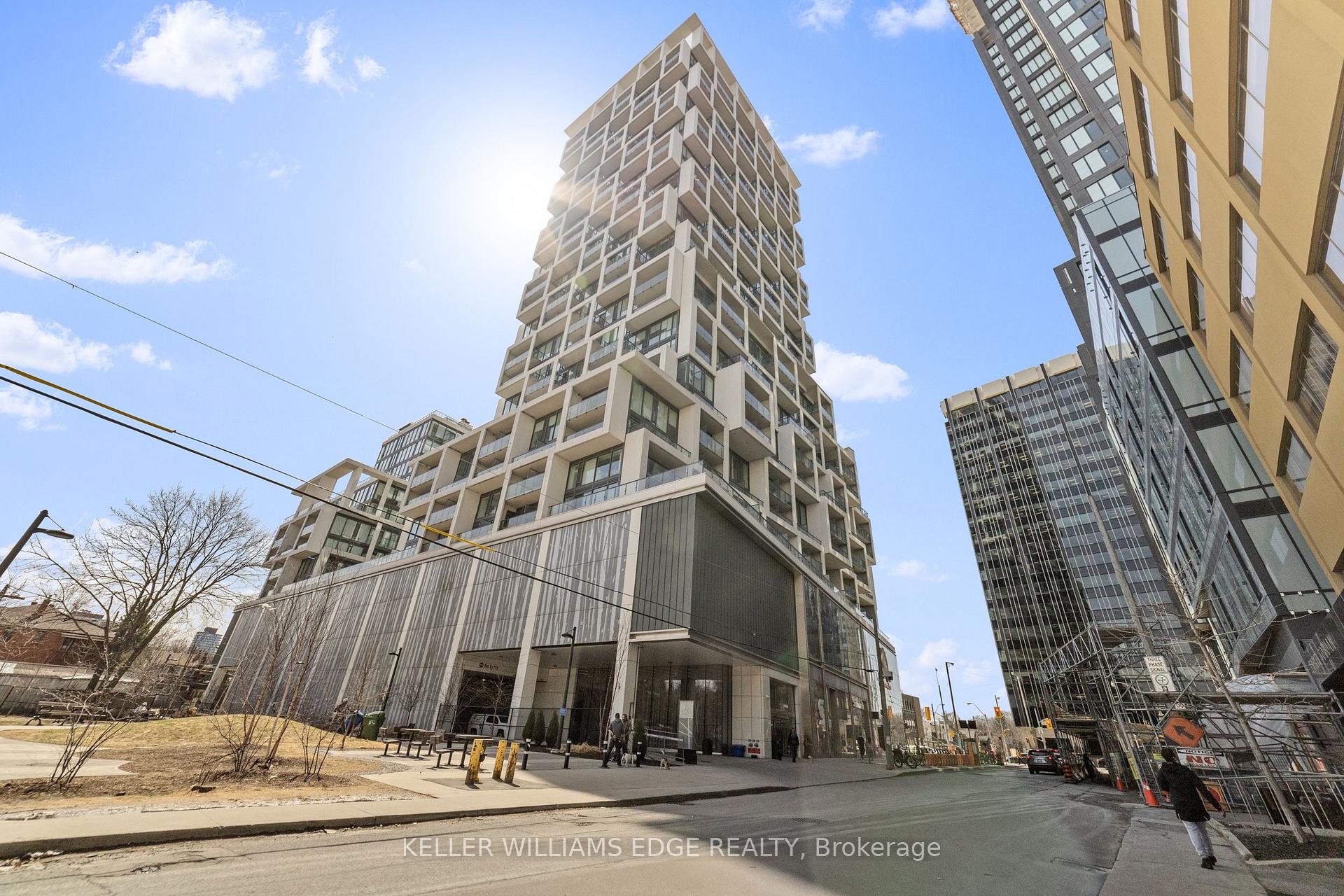 Photo 2 of Unit 2107, 5 Soudan Avenue, Toronto, Mount Pleasant West — HOMEH