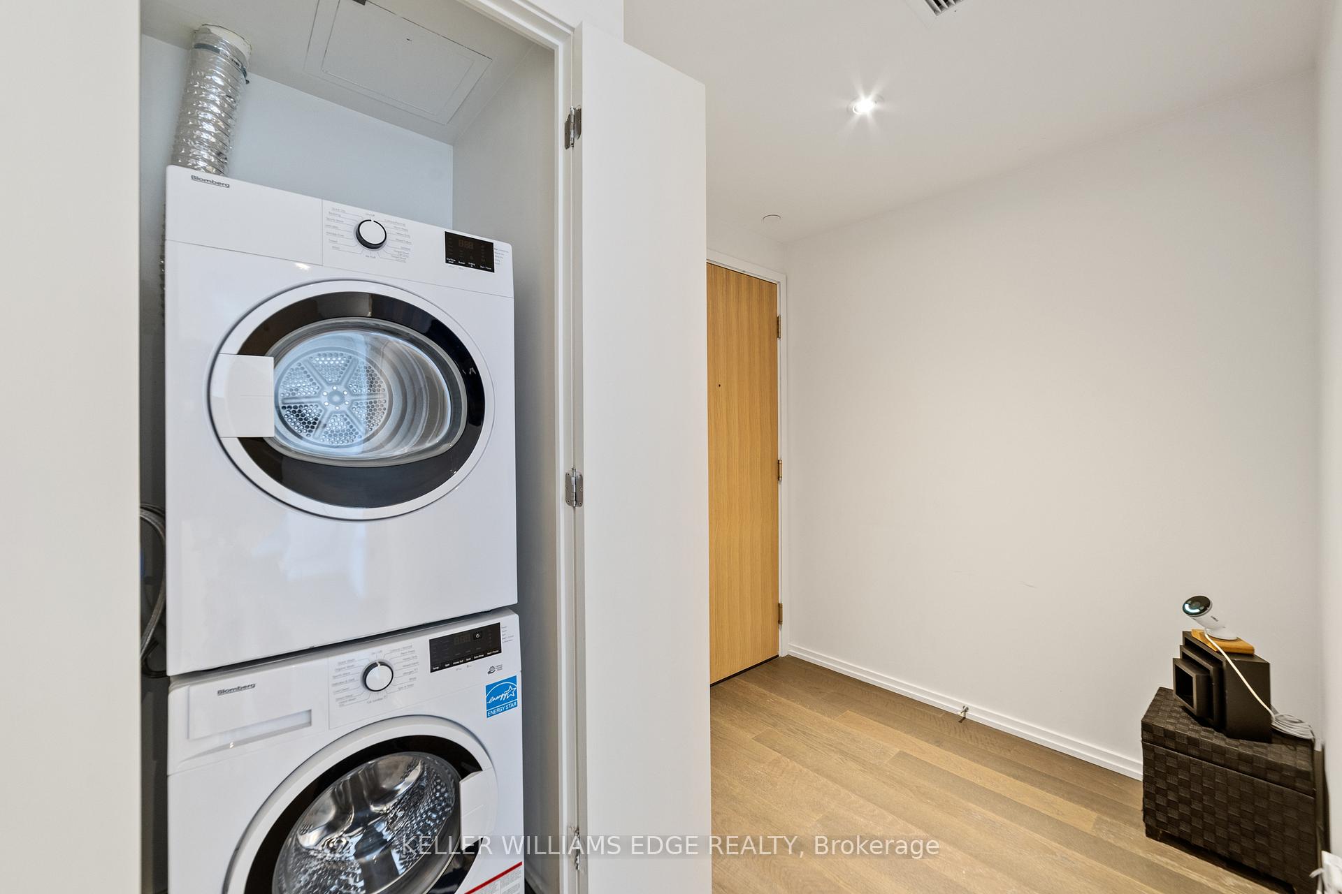 Photo 6 of Unit 2107, 5 Soudan Avenue, Toronto, Mount Pleasant West — HOMEH