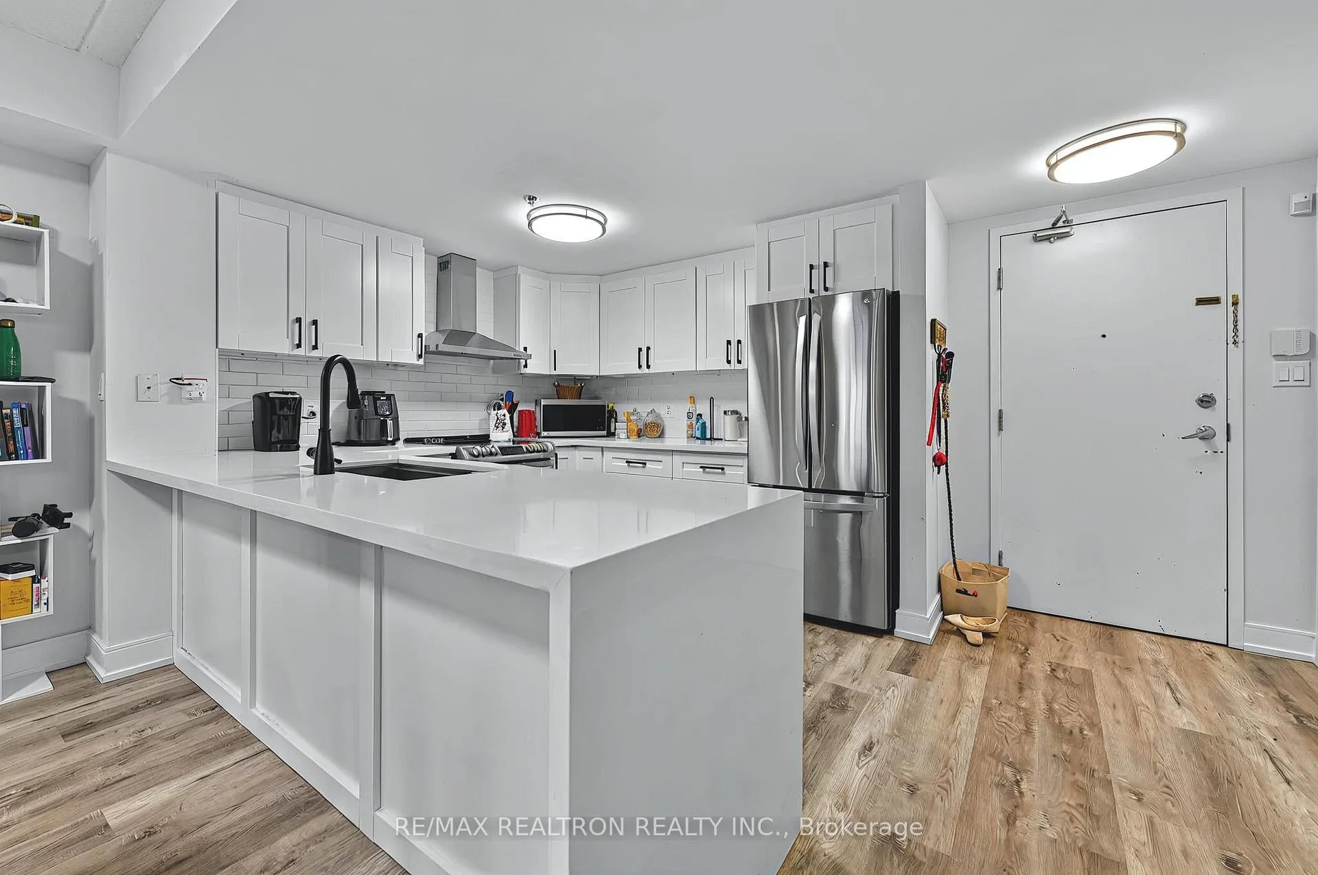 Photo 8 of Unit 110, 7428 Markham Road, Markham, Middlefield — HOMEH