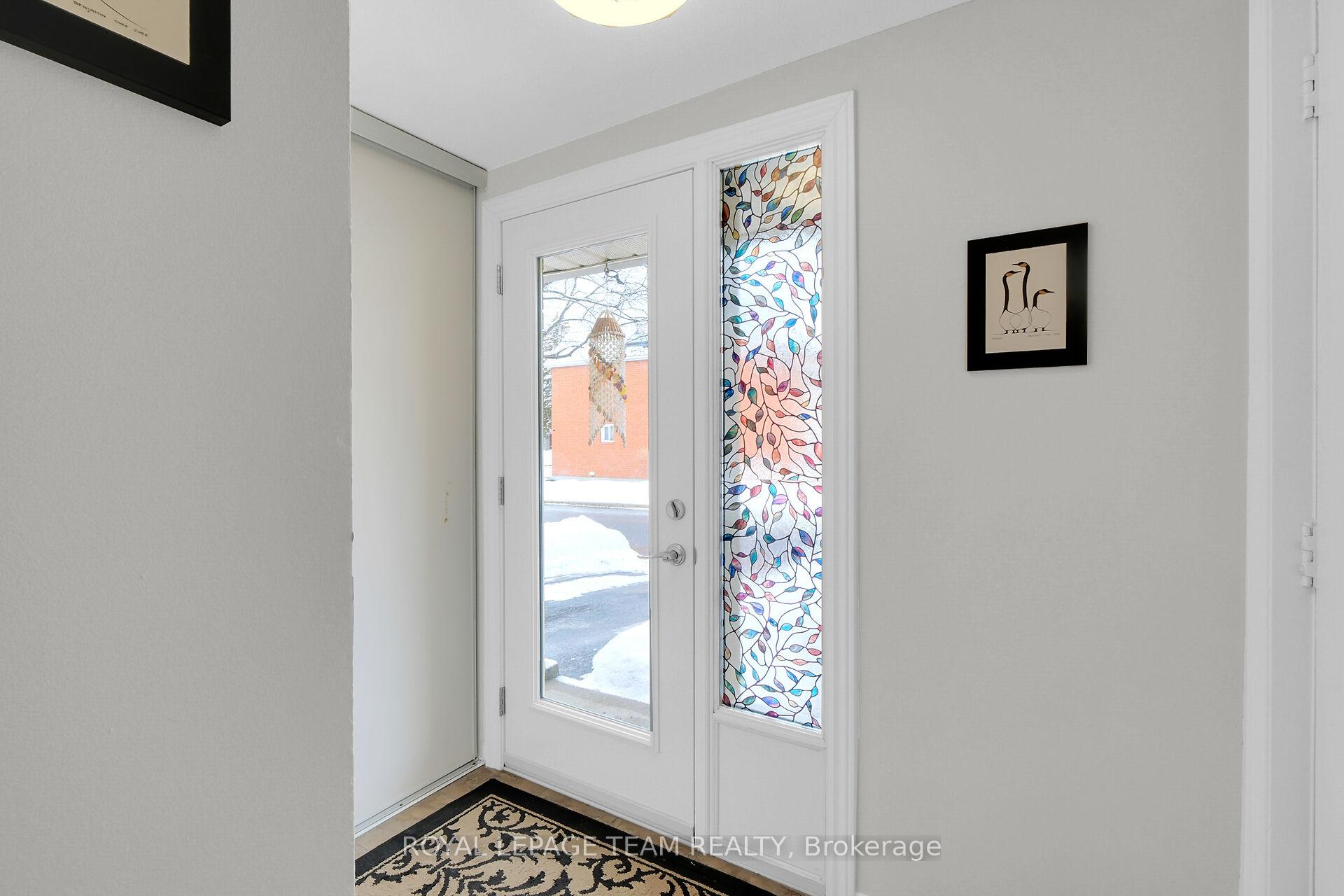 Photo 2 of 4B Maple Ridge Crescent W, Ottawa, Barrhaven - Pheasant Run — HOMEH