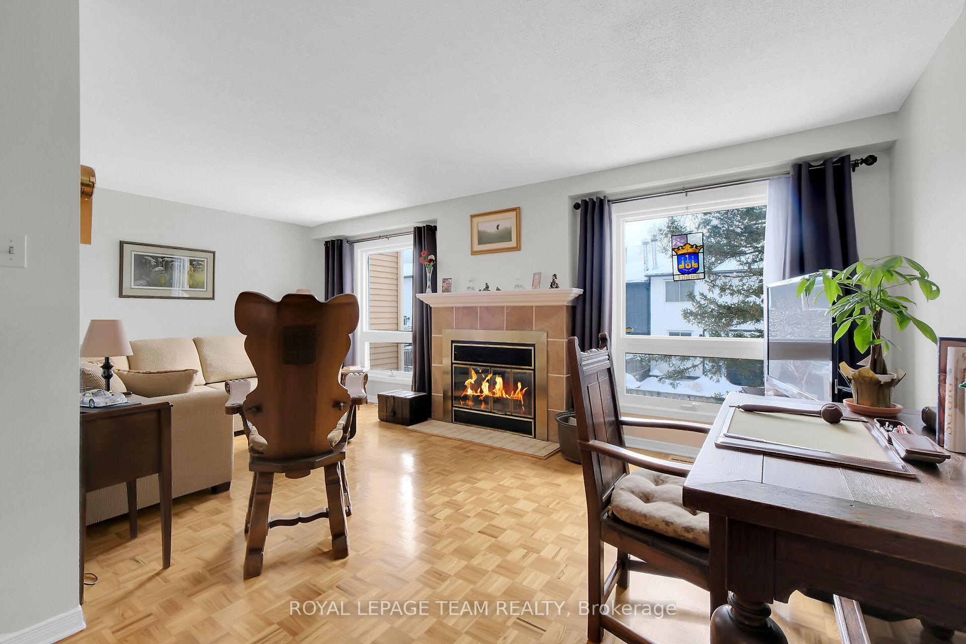 Photo 7 of 4B Maple Ridge Crescent W, Ottawa, Barrhaven - Pheasant Run — HOMEH