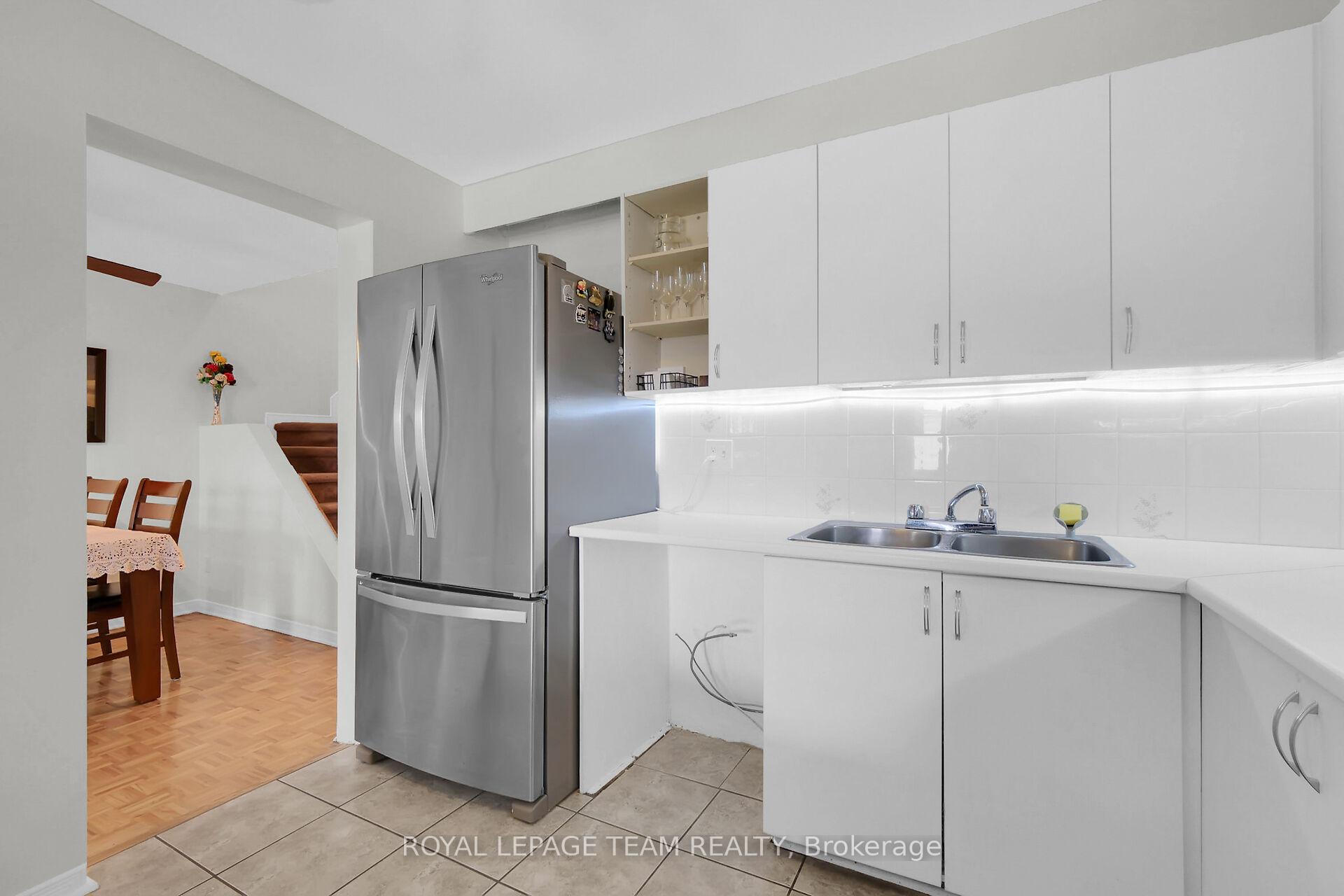 Photo 13 of 4B Maple Ridge Crescent W, Ottawa, Barrhaven - Pheasant Run — HOMEH