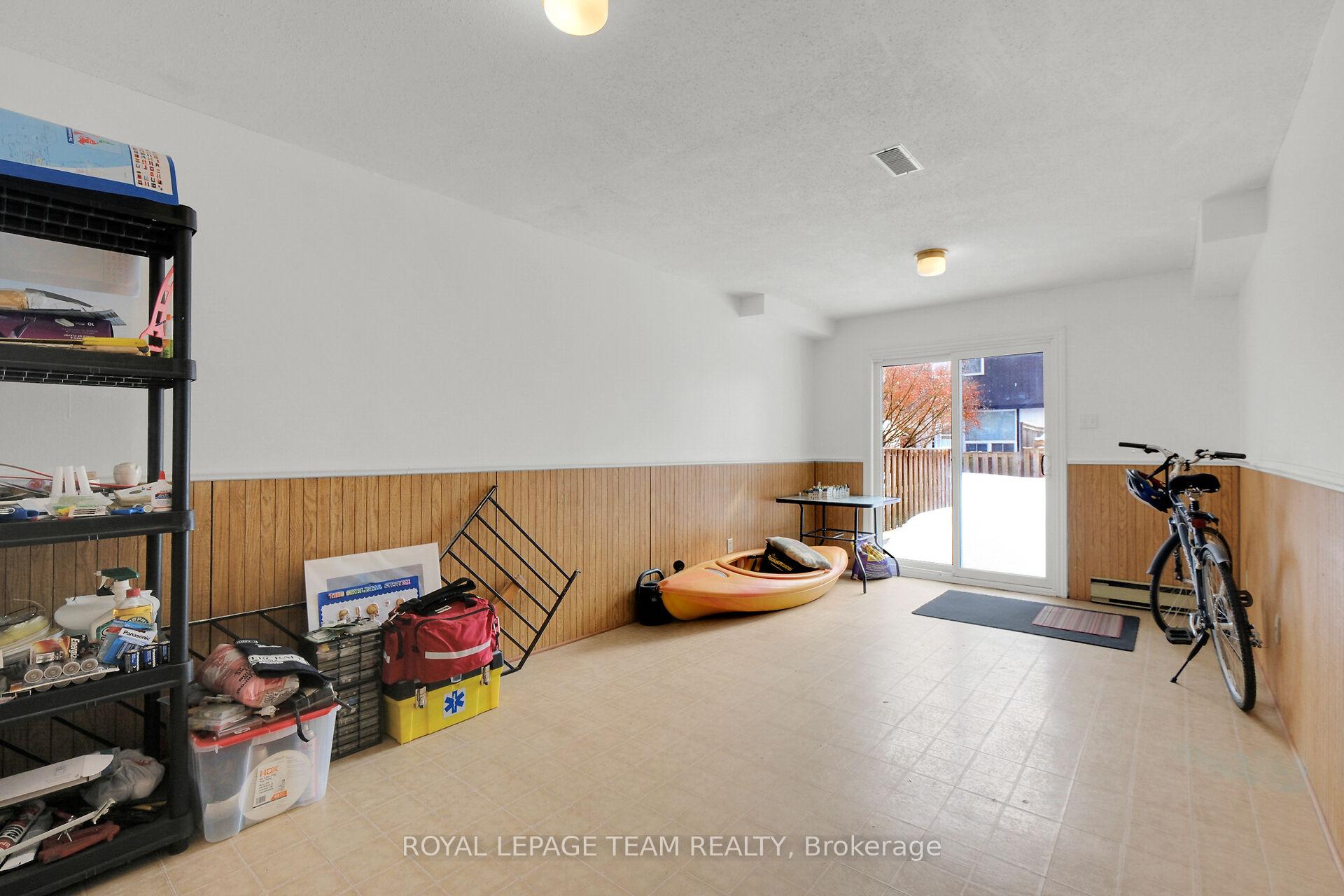 Photo 22 of 4B Maple Ridge Crescent W, Ottawa, Barrhaven - Pheasant Run — HOMEH