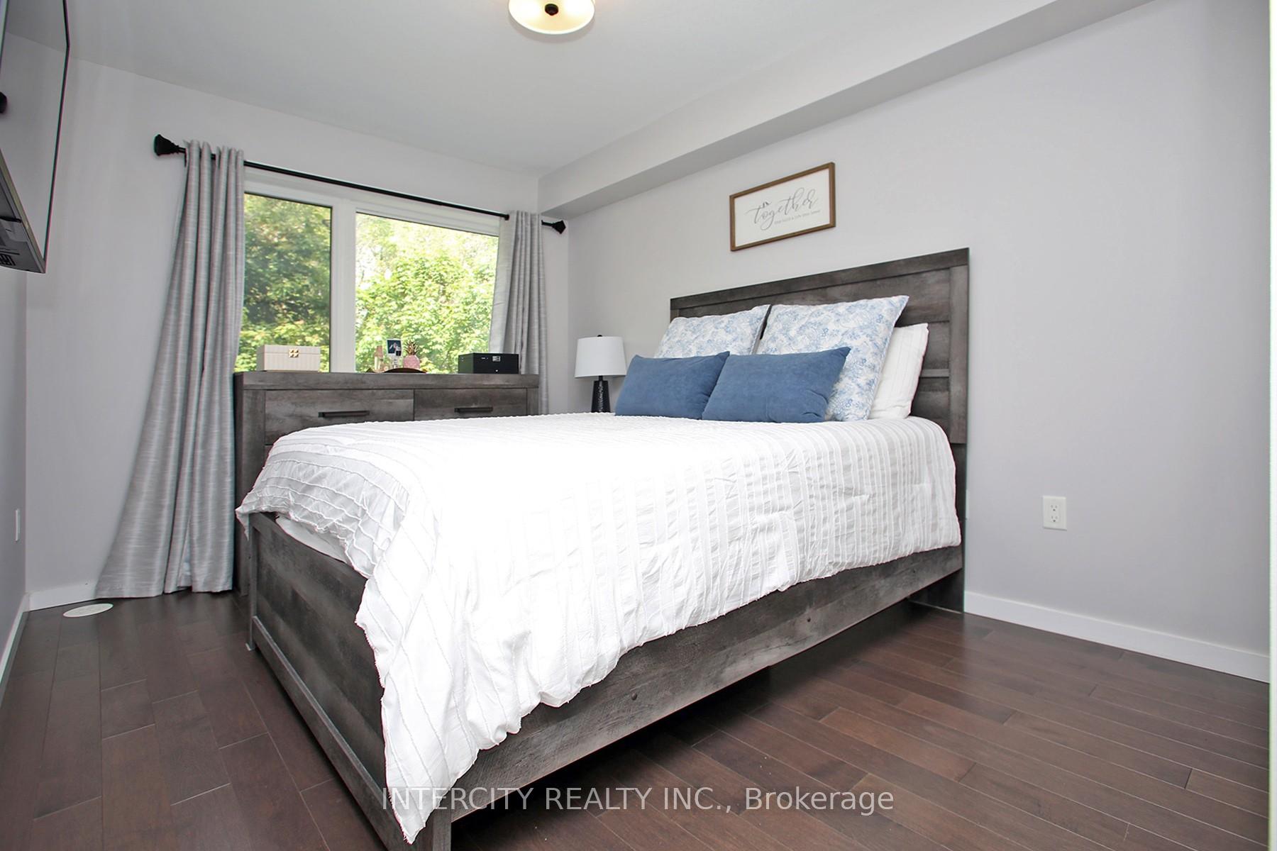 Photo 16 of Unit 45, 300 Alex Gardner Circle, Aurora, Aurora Heights — HOMEH