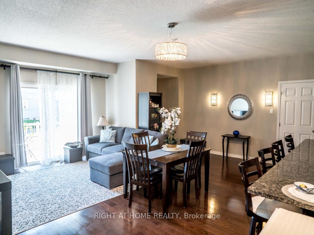 Photo 4 of 68 Sternes Private, Ottawa, Springridge/East Village — HOMEH
