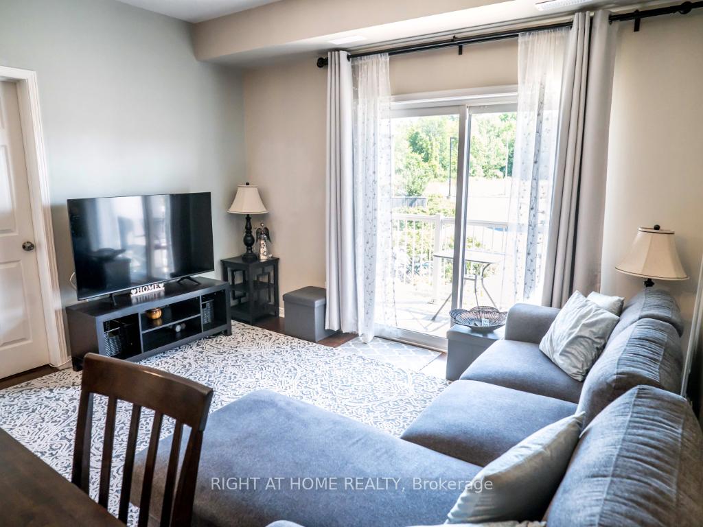 Photo 8 of 68 Sternes Private, Ottawa, Springridge/East Village — HOMEH