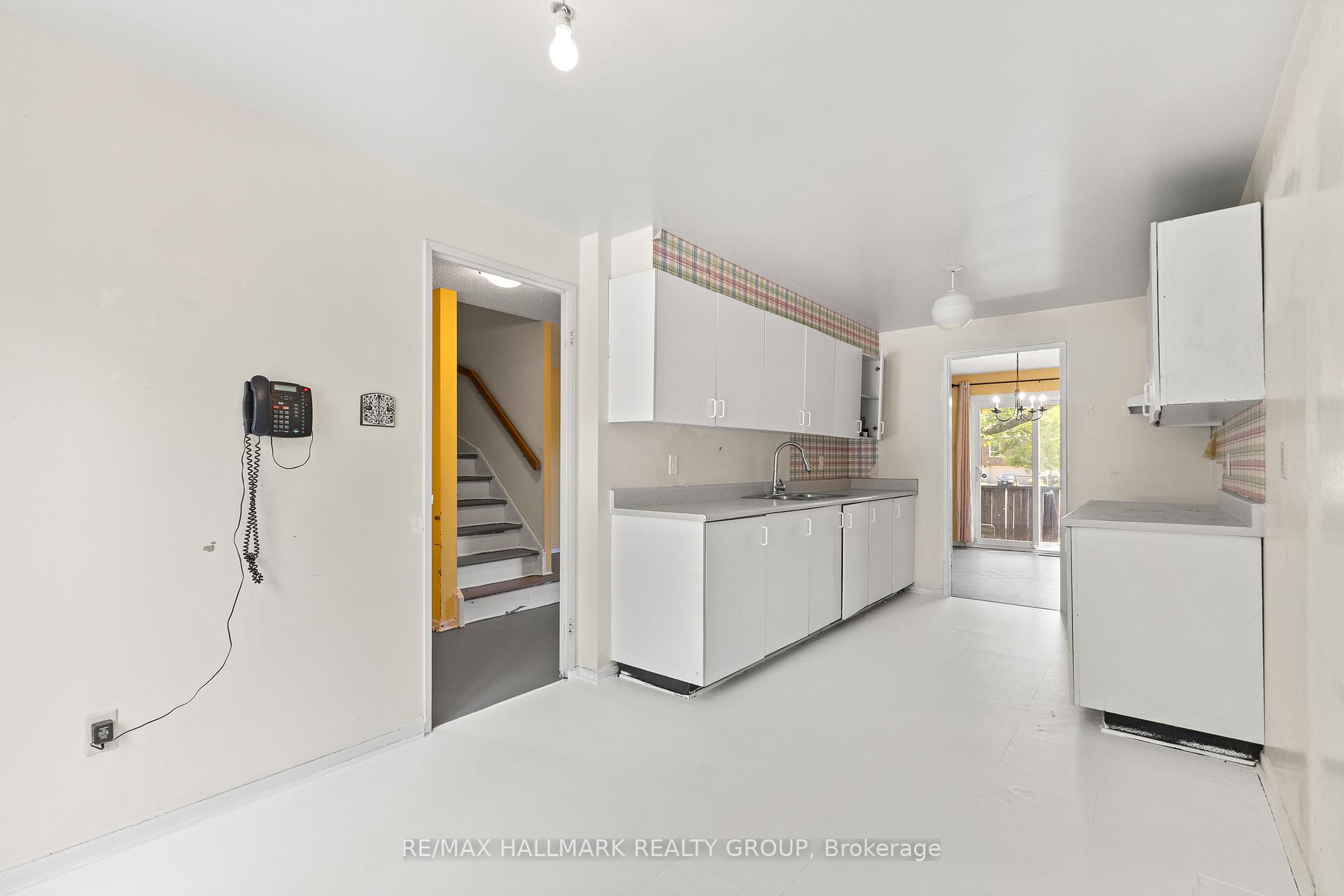 Photo 18 of 55 River Garden Private, Ottawa, Mooneys Bay/Riverside Park — HOMEH