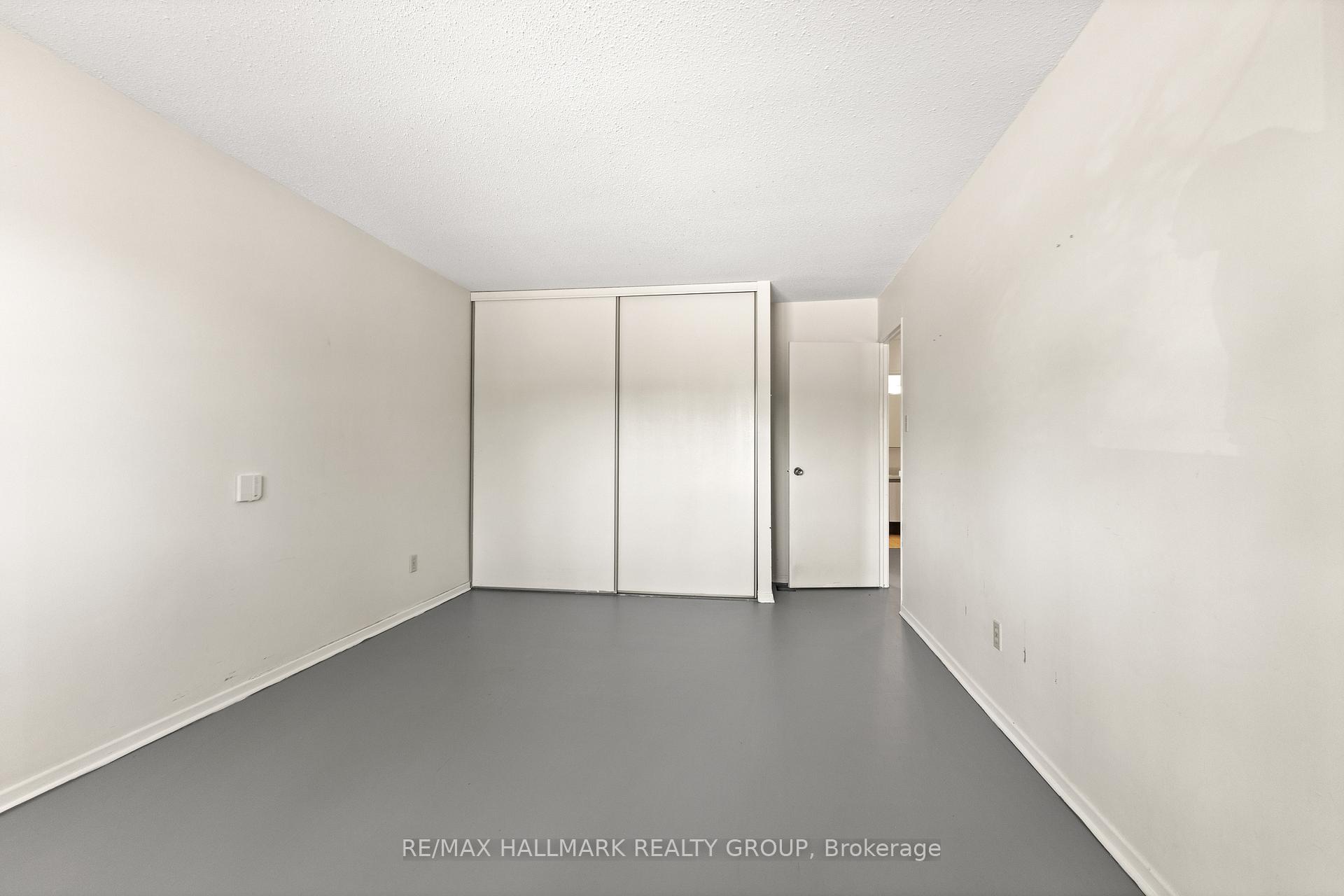 Photo 24 of 55 River Garden Private, Ottawa, Mooneys Bay/Riverside Park — HOMEH