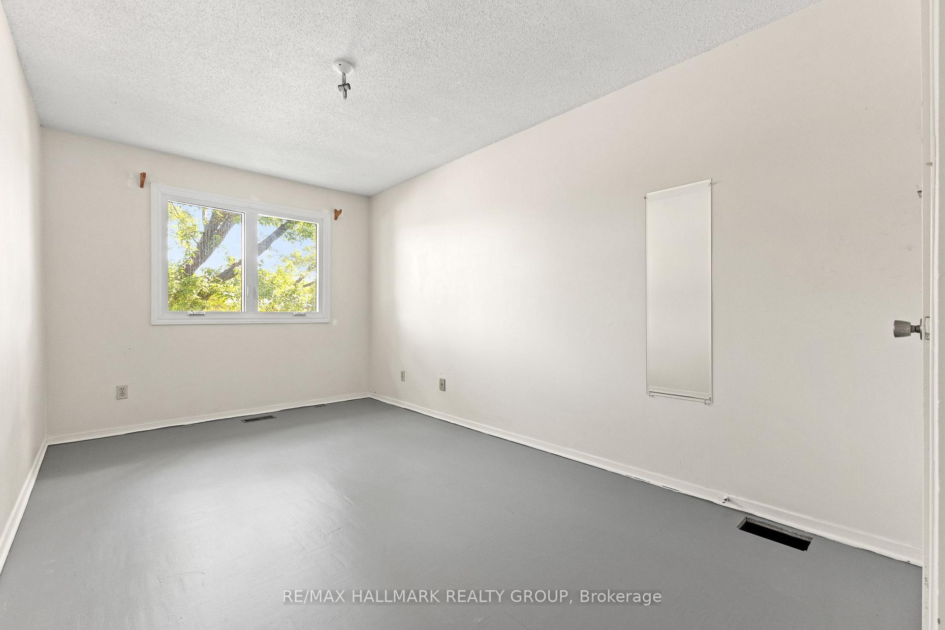 Photo 25 of 55 River Garden Private, Ottawa, Mooneys Bay/Riverside Park — HOMEH