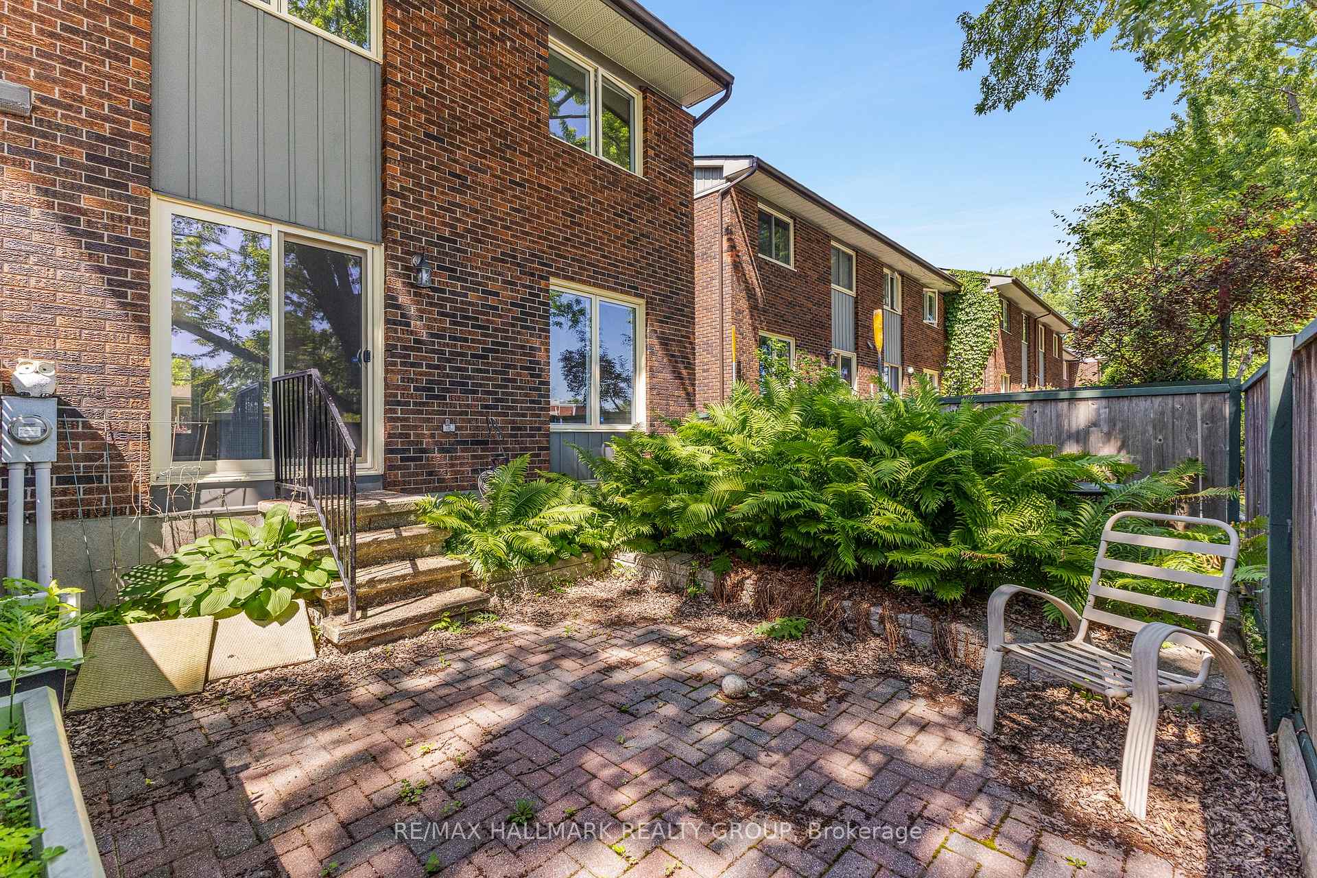 Photo 28 of 55 River Garden Private, Ottawa, Mooneys Bay/Riverside Park — HOMEH