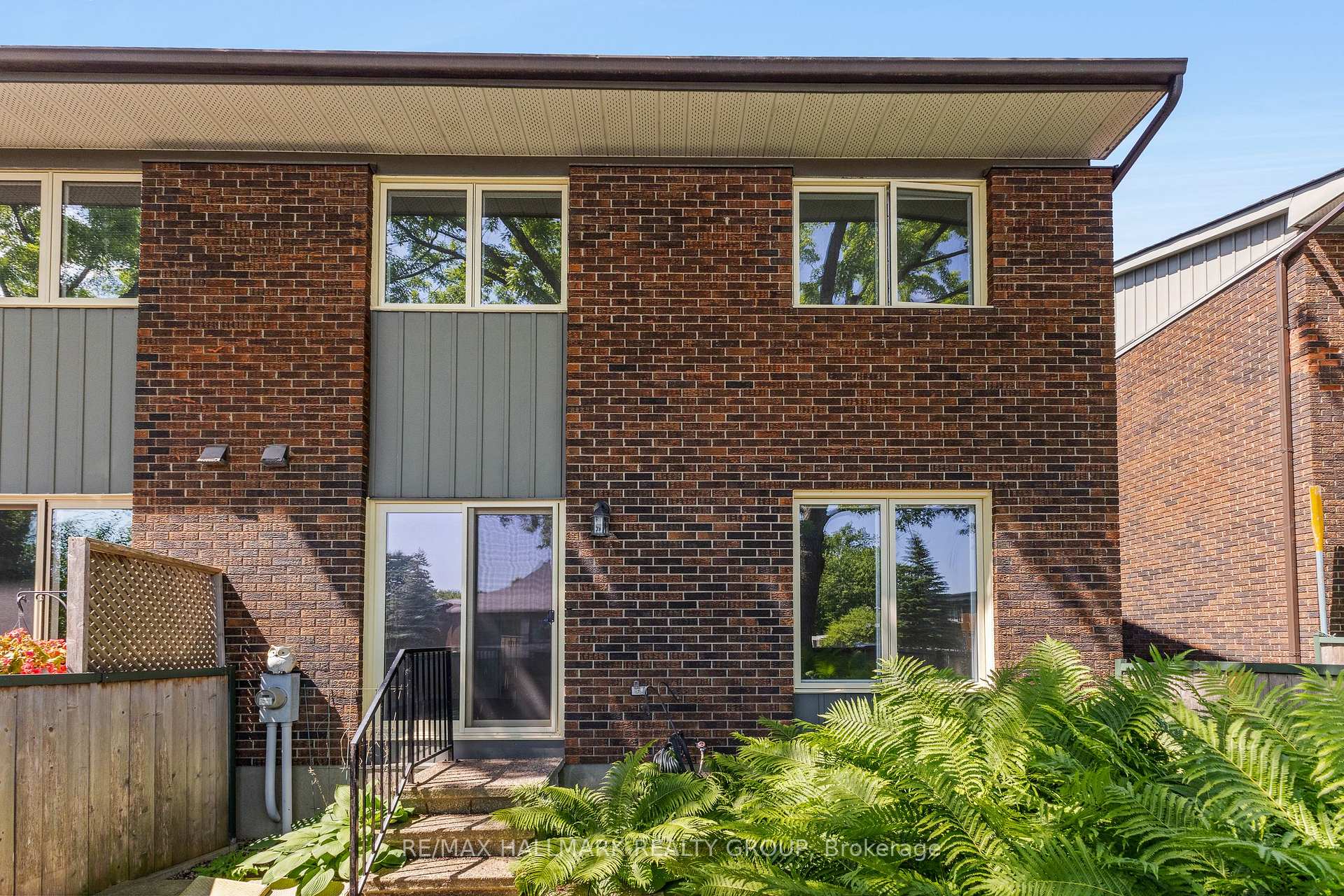 Photo 29 of 55 River Garden Private, Ottawa, Mooneys Bay/Riverside Park — HOMEH