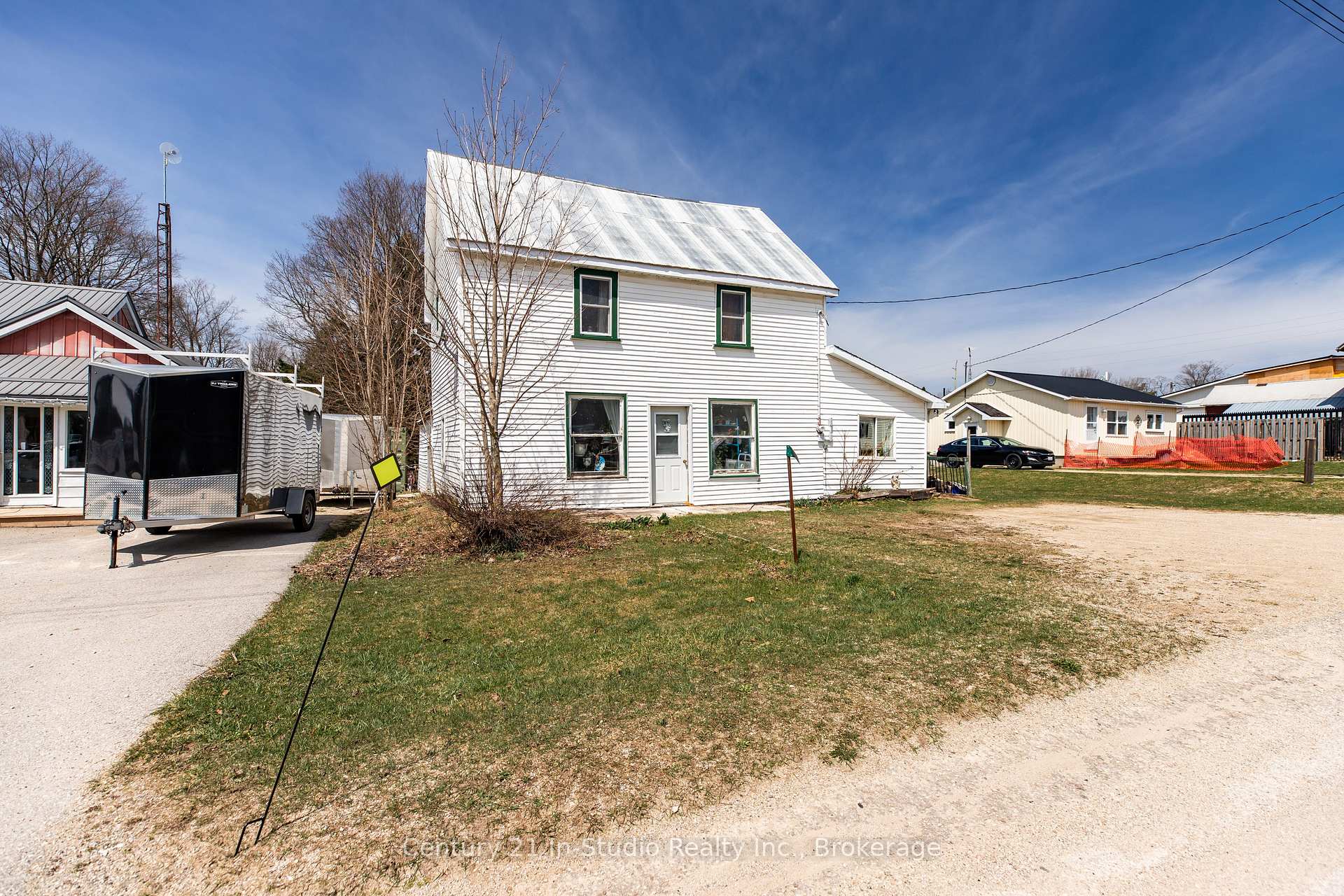 Front of 580307 Sideroad 60