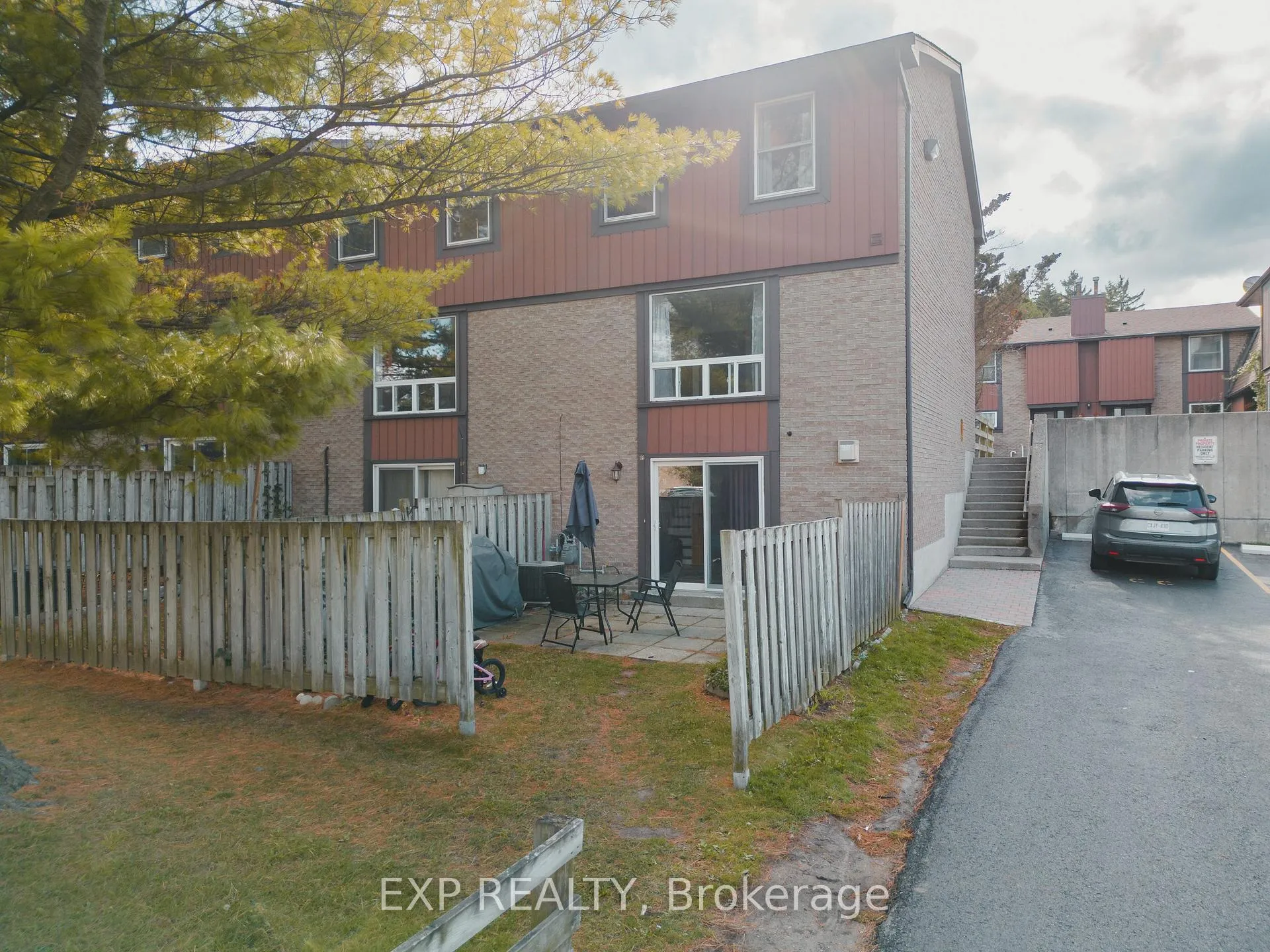 Photo 25 of Unit 69, 539 Willow Road, Guelph, Willow West/Sugarbush/West Acres — HOMEH