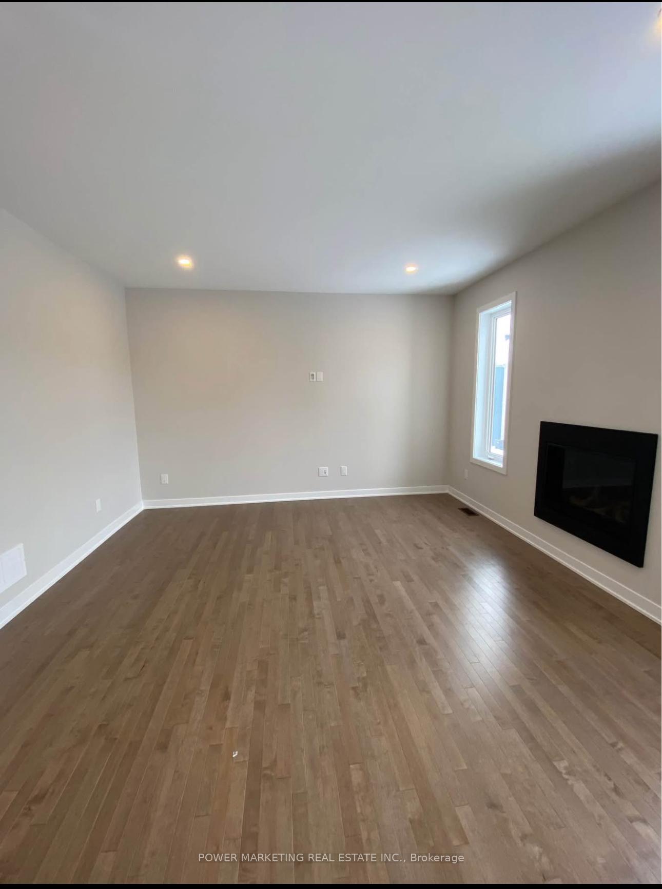 Photo 2 of Unit A, 264 Appalachian Circle, Ottawa, Barrhaven - Half Moon Bay — HOMEH