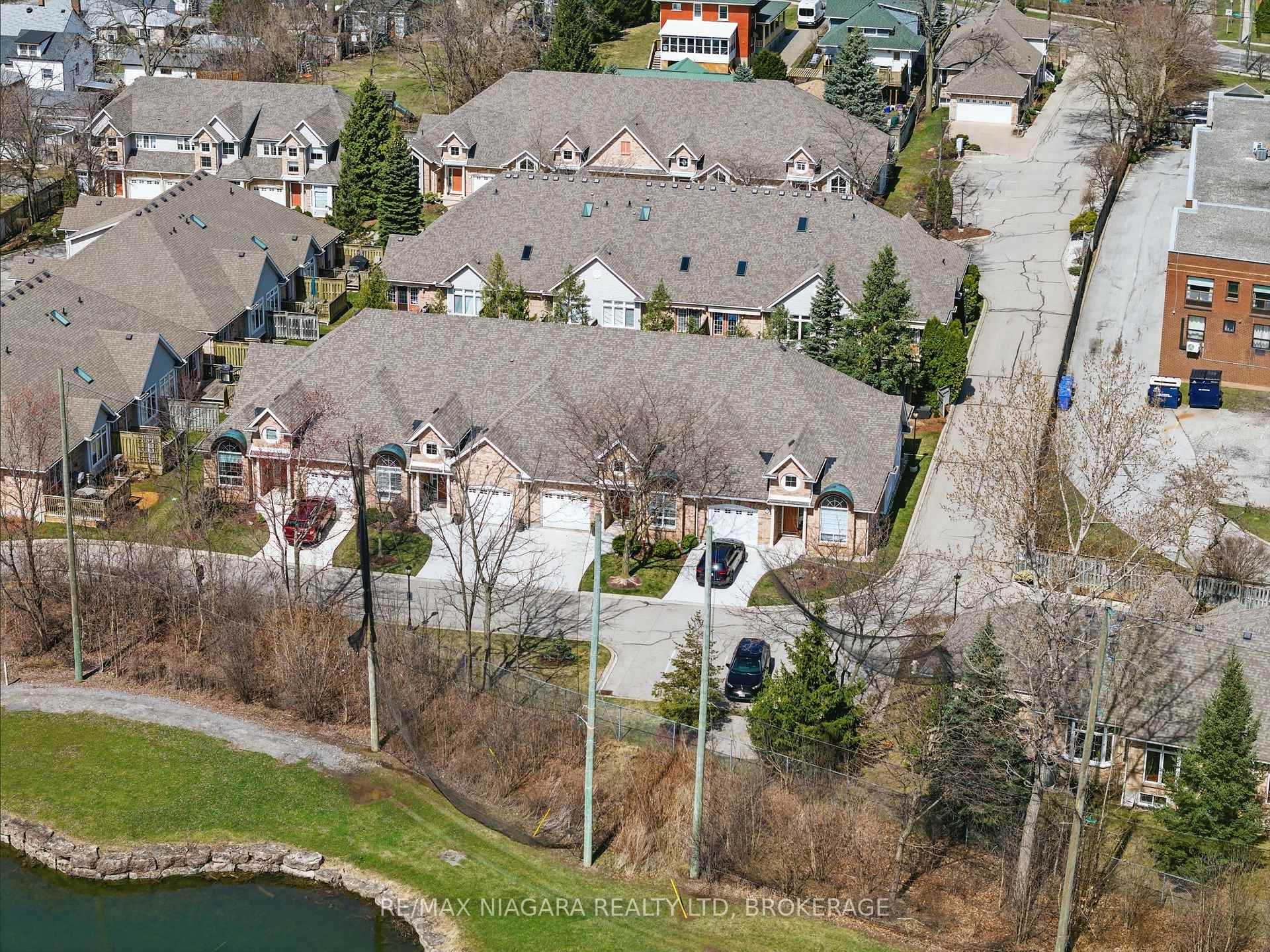 Photo 7 of Unit 18, 308 Queenston Street, St. Catharines, Oakdale — HOMEH