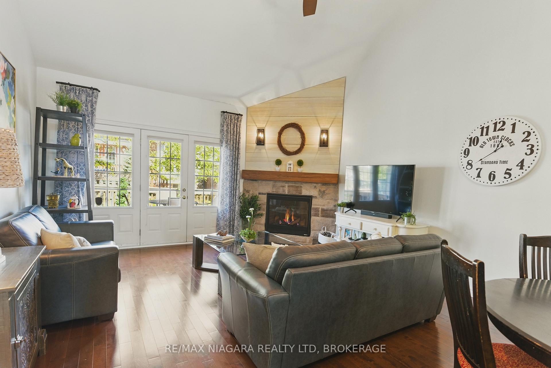 Photo 15 of Unit 18, 308 Queenston Street, St. Catharines, Oakdale — HOMEH
