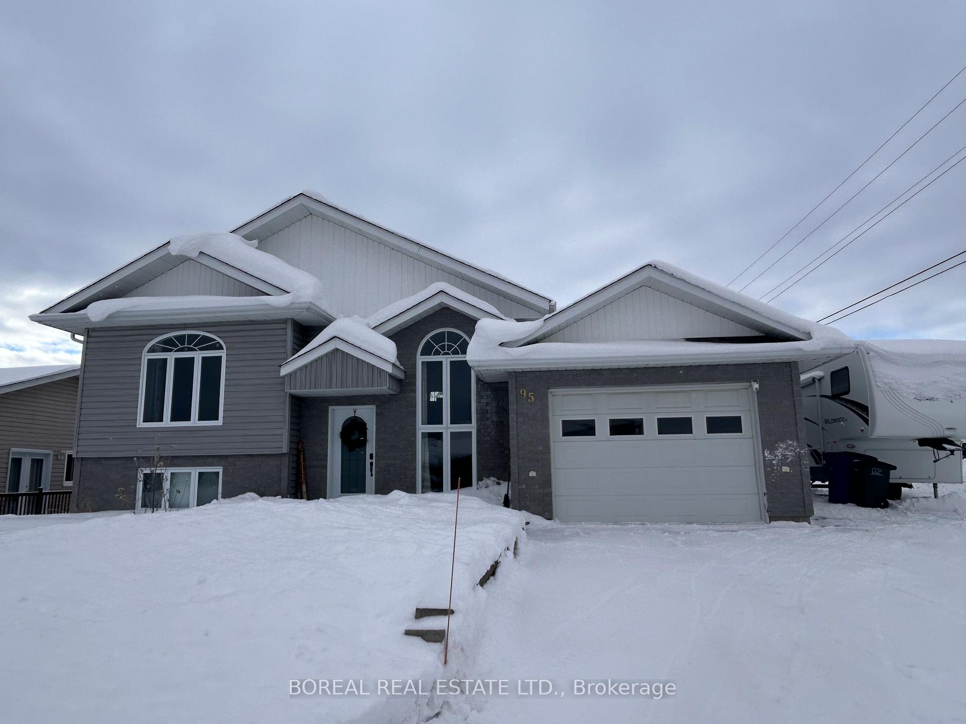Photo 1 of 95 Alexandra Avenue, Cochrane — HOMEH