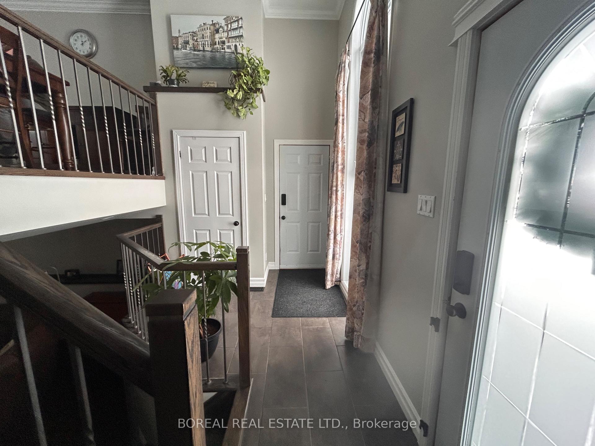 Photo 3 of 95 Alexandra Avenue, Cochrane — HOMEH