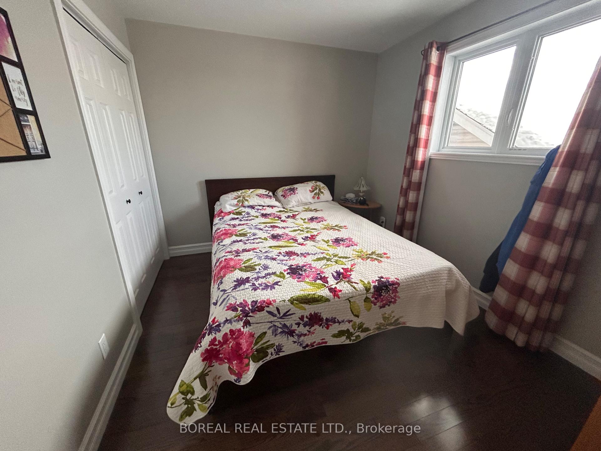 Photo 12 of 95 Alexandra Avenue, Cochrane — HOMEH